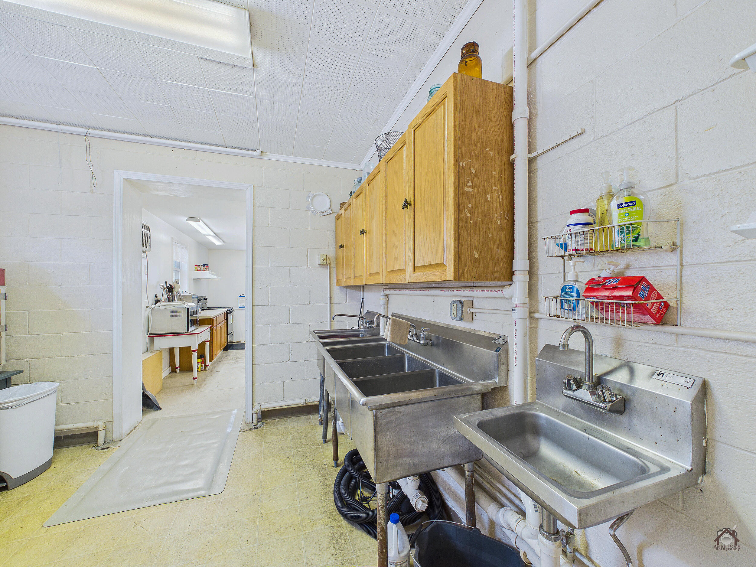 main property photo 33