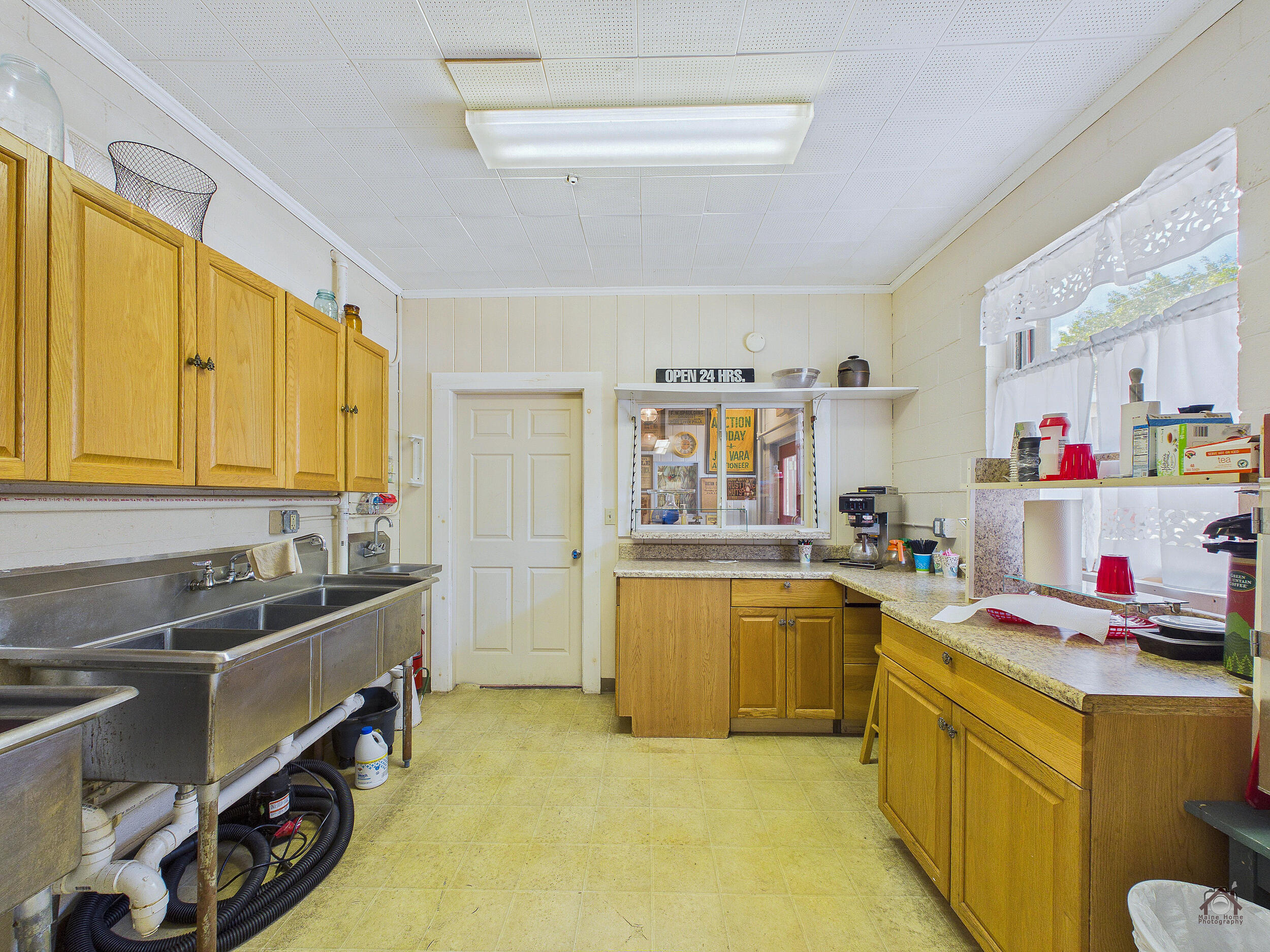 main property photo 41