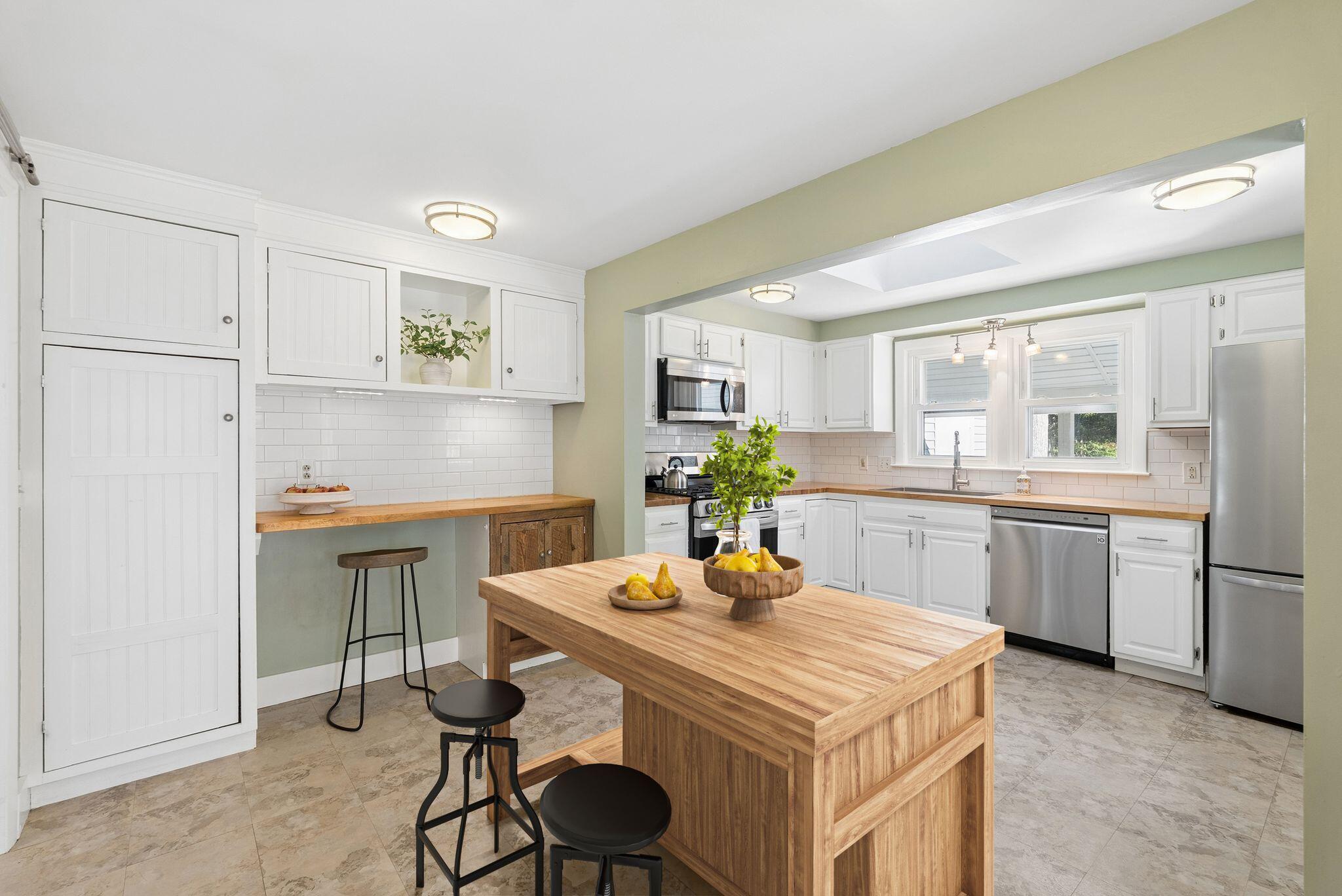 main property photo 17