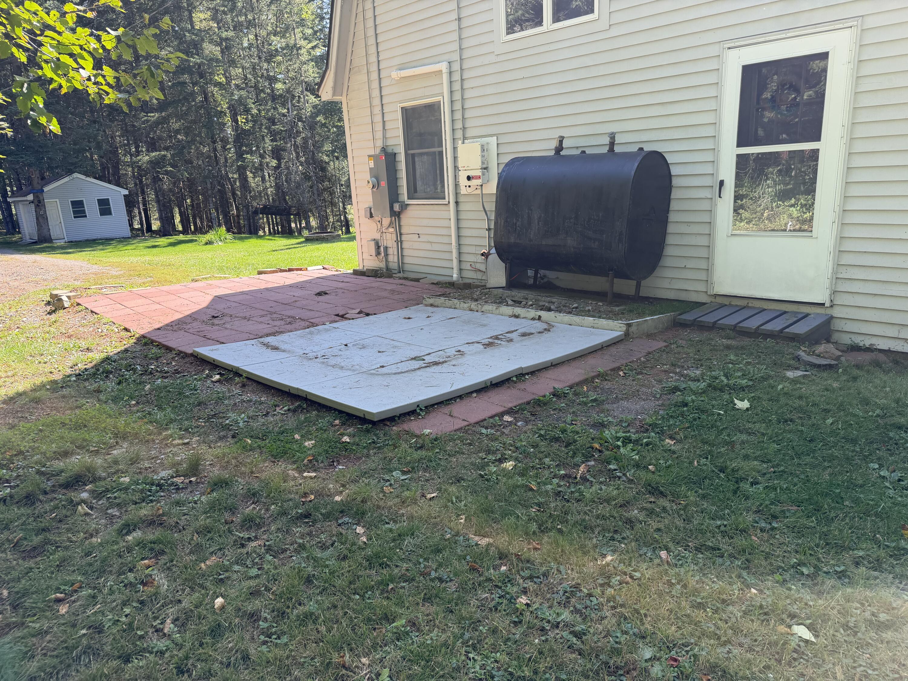 main property photo 41