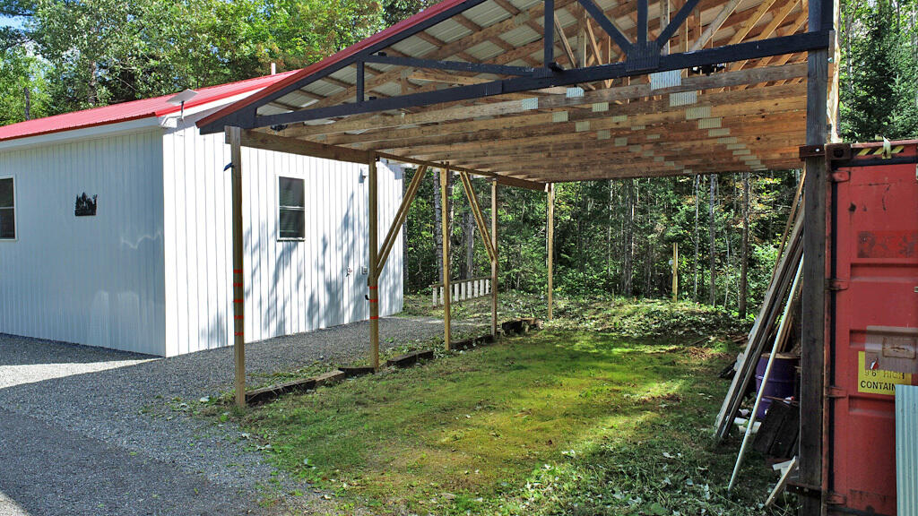 main property photo 65