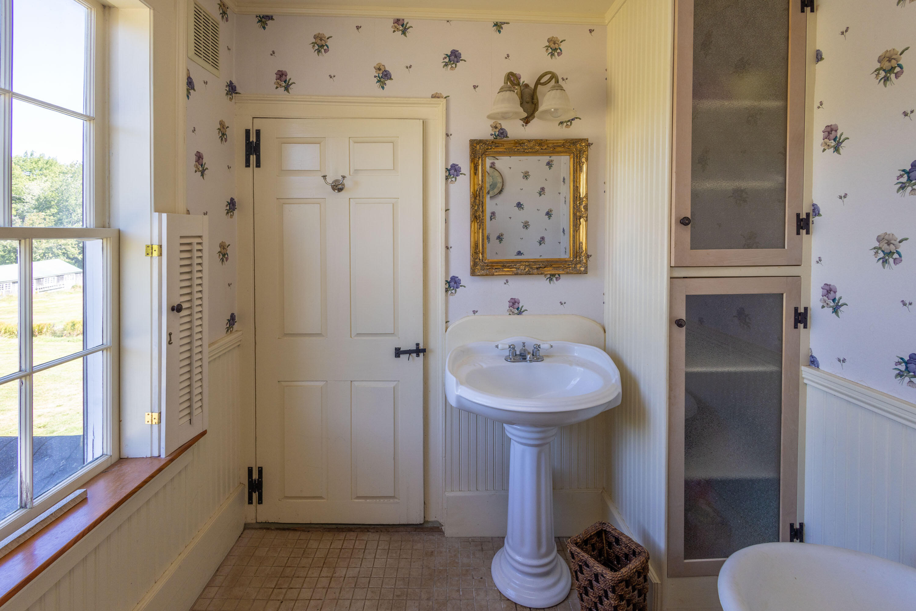main property photo 65