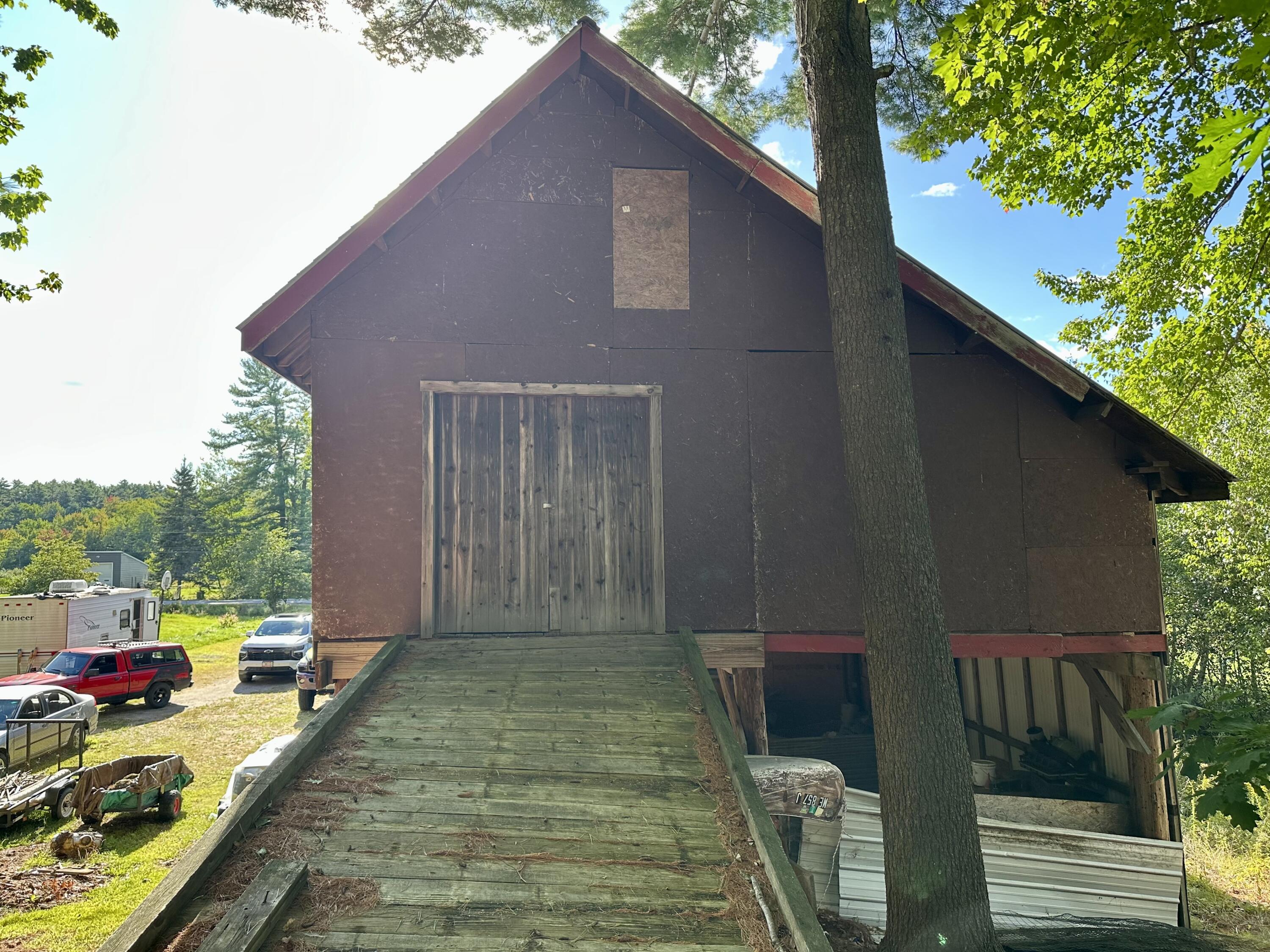 main property photo 3