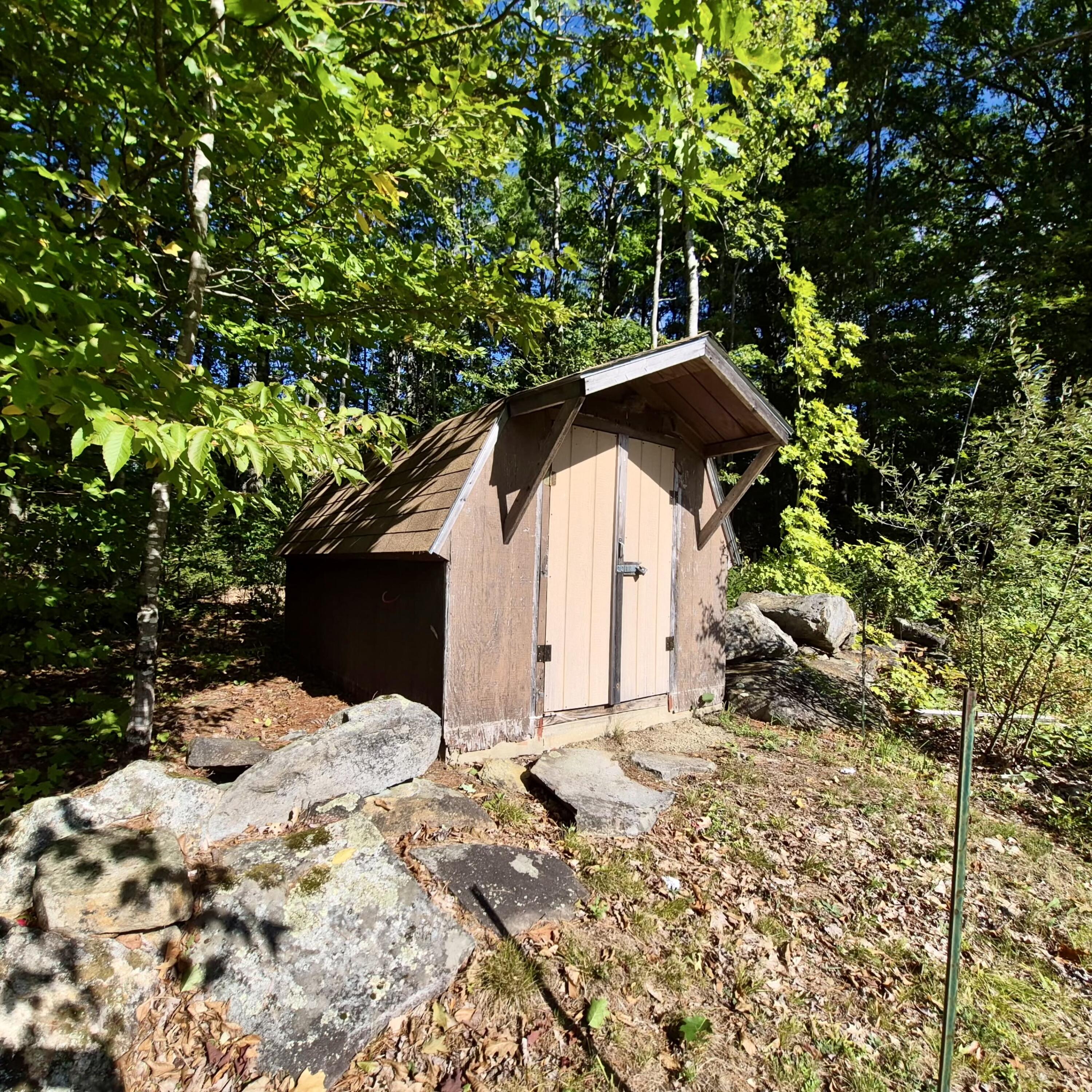 main property photo 37