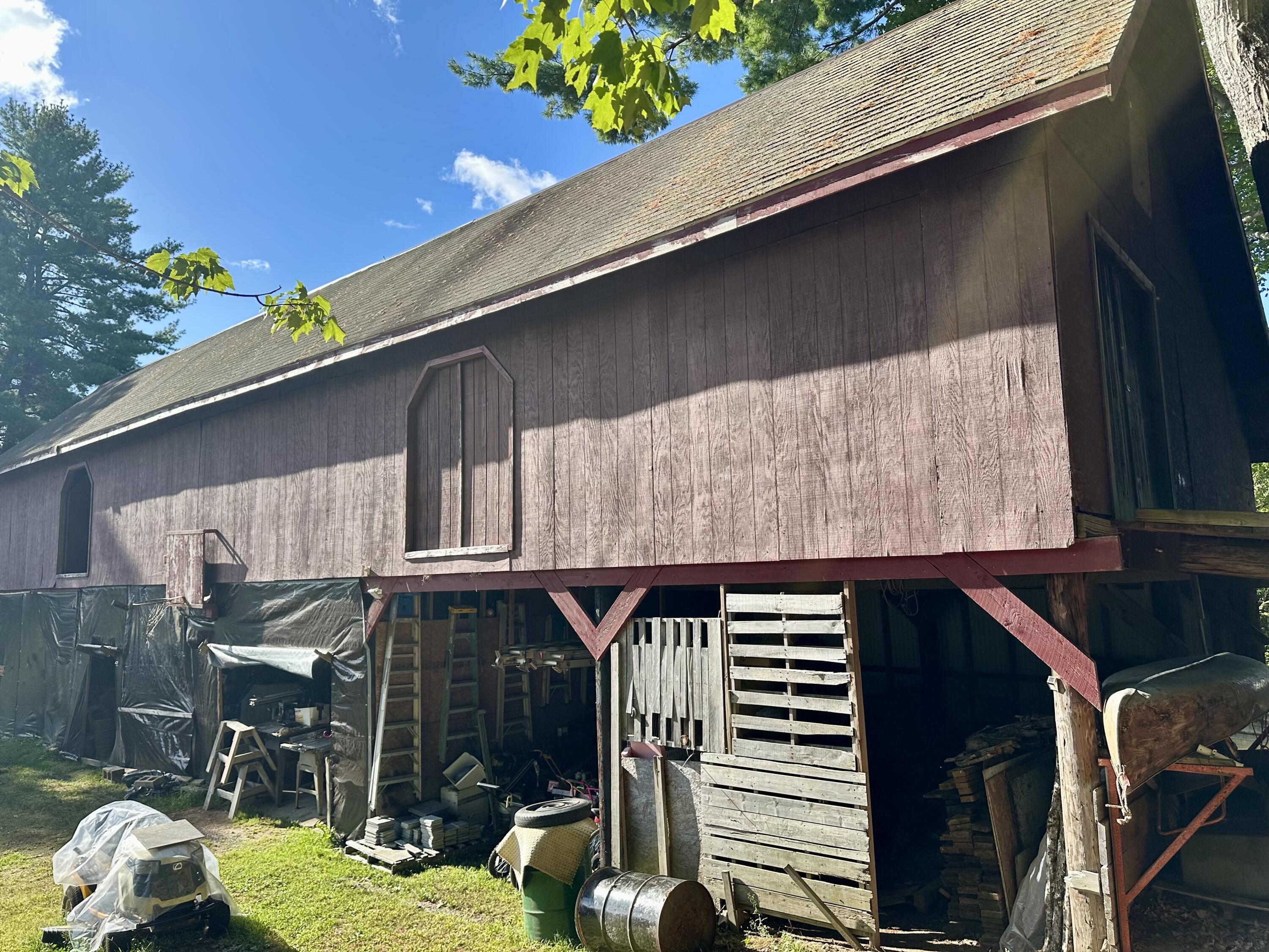 main property photo 4