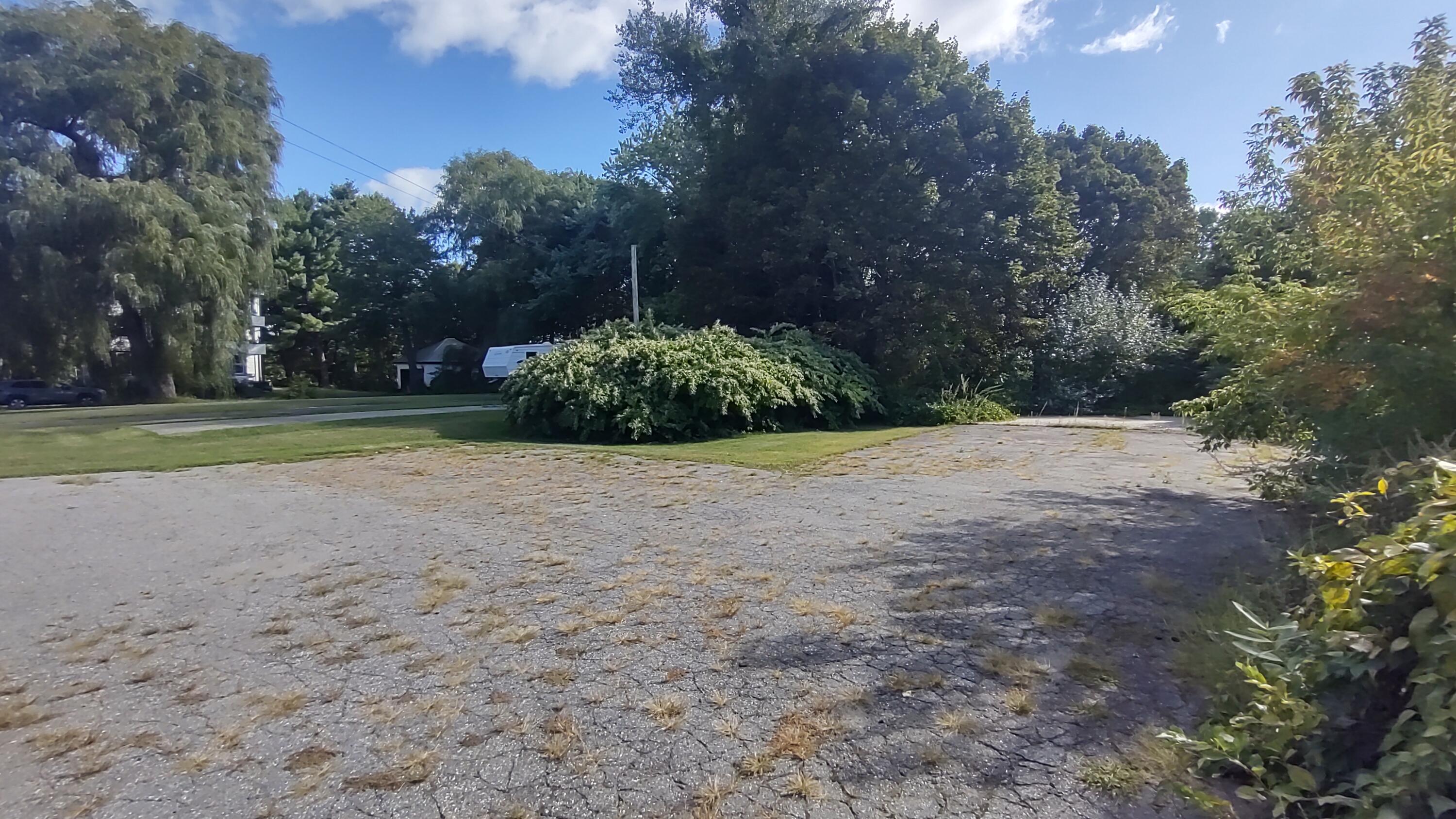 main property photo 13