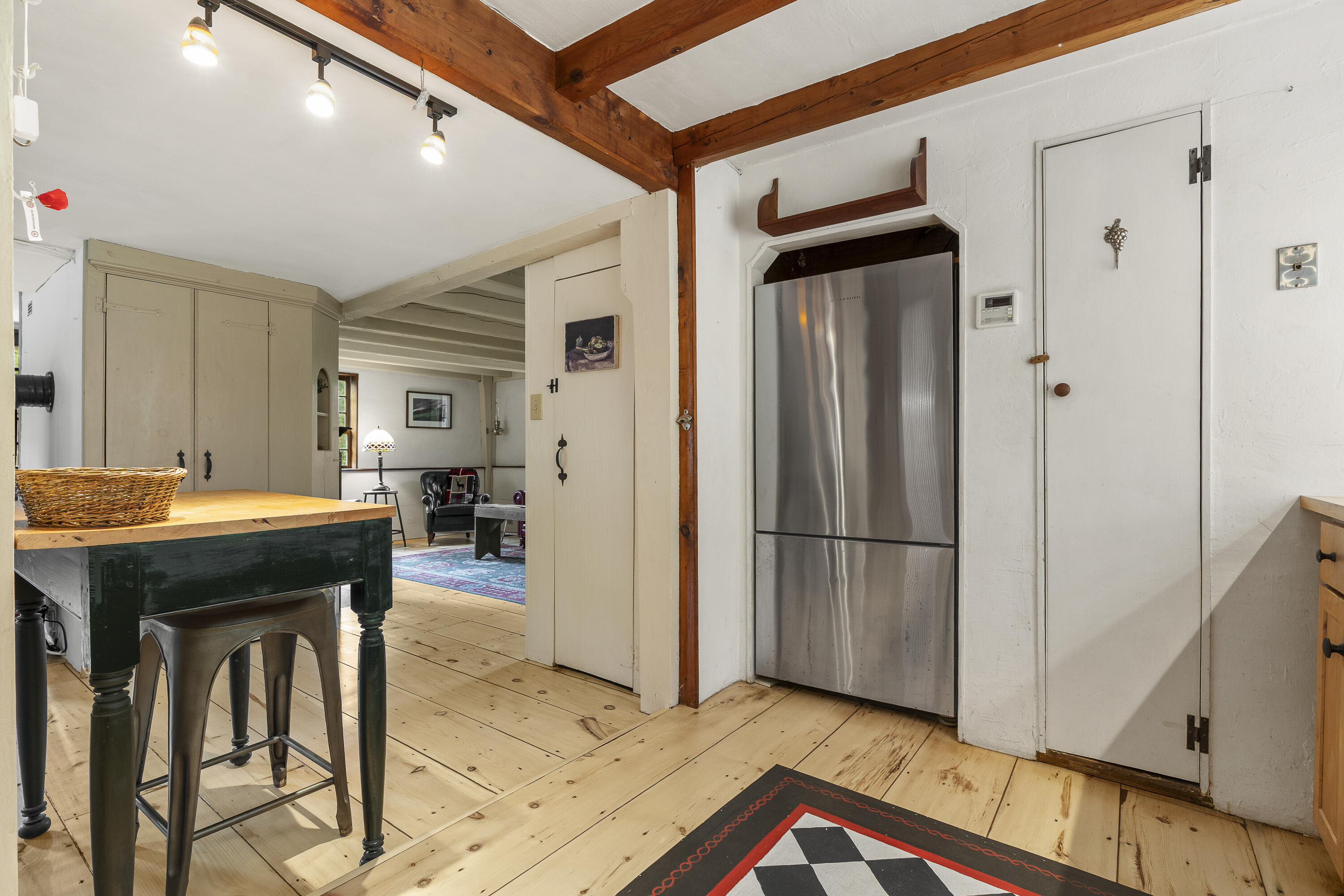 main property photo 19