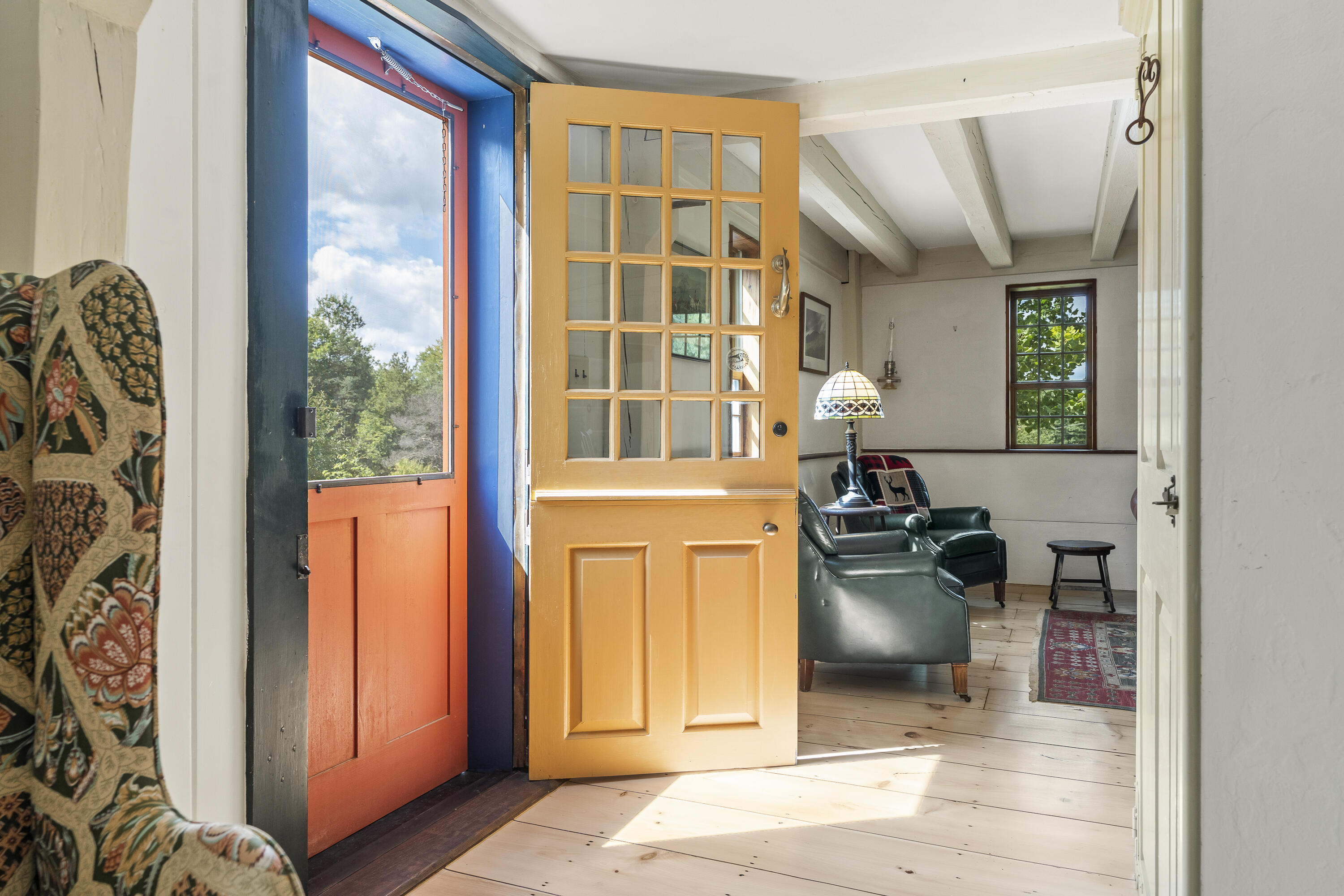 main property photo 28