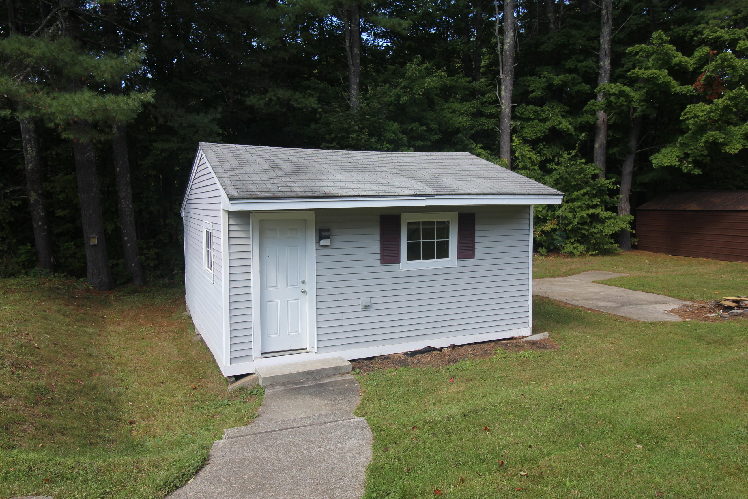 main property photo 25