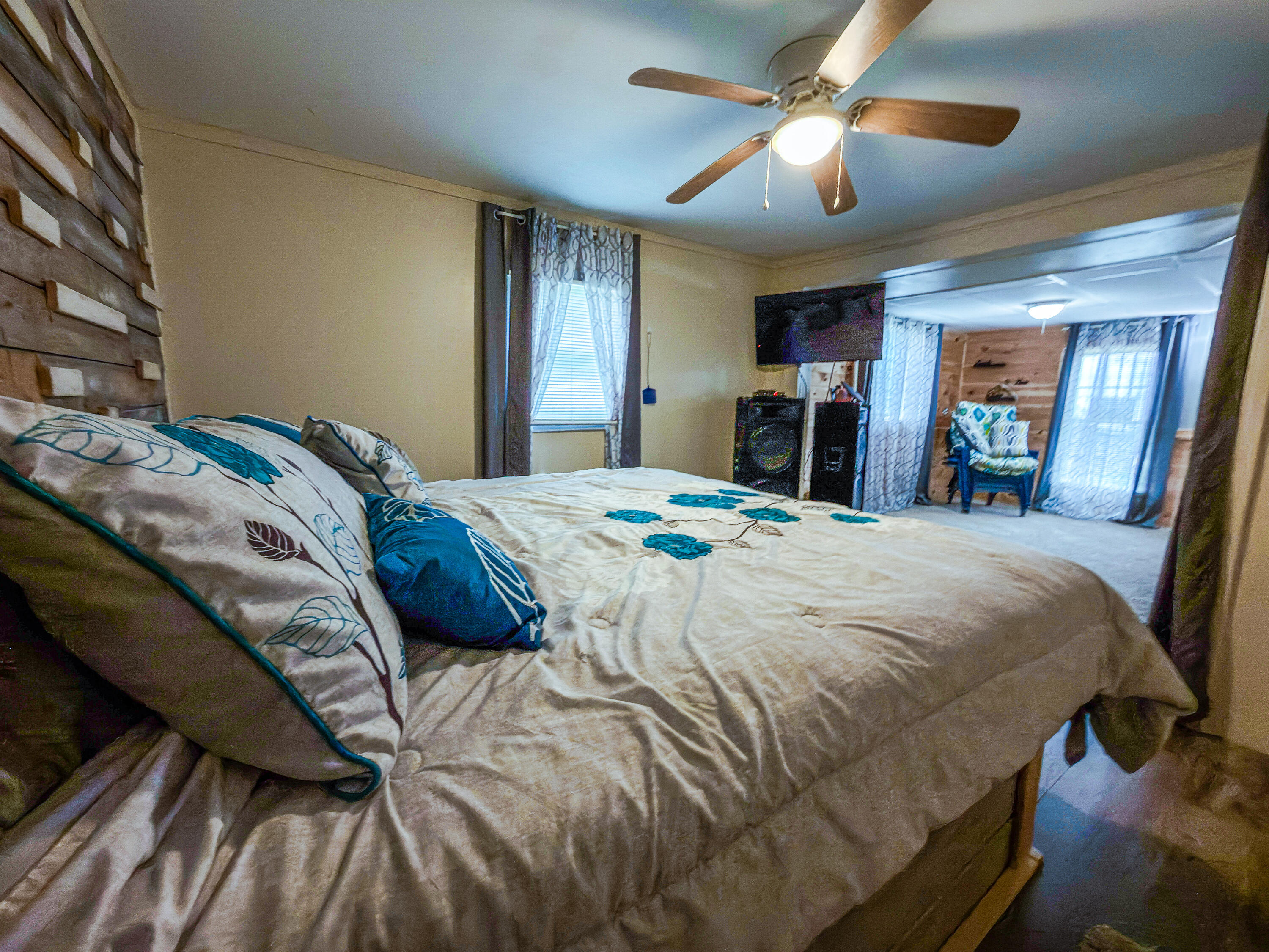 main property photo 68