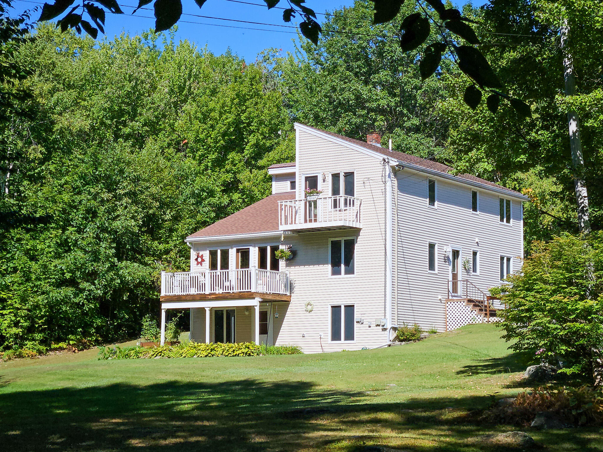 main property photo 12