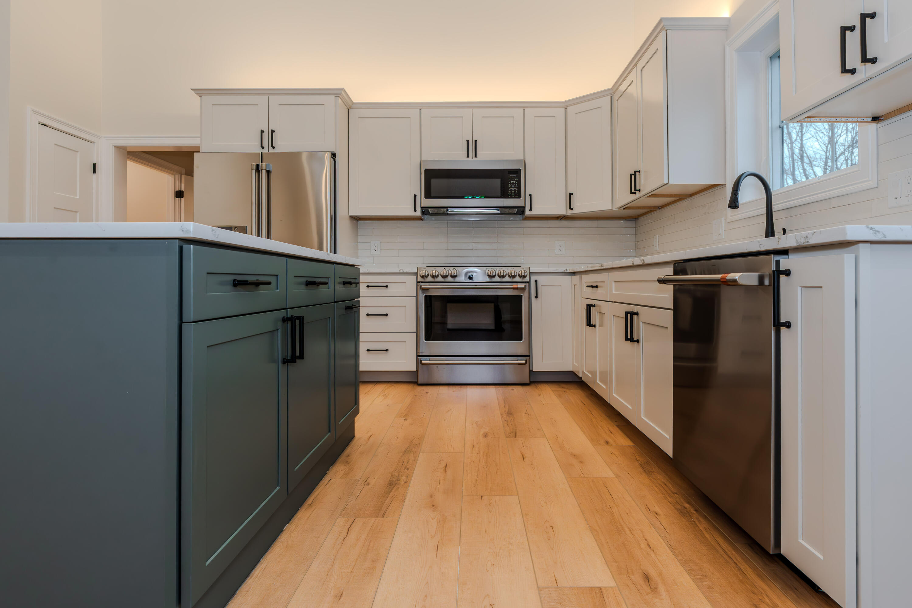 main property photo 0
