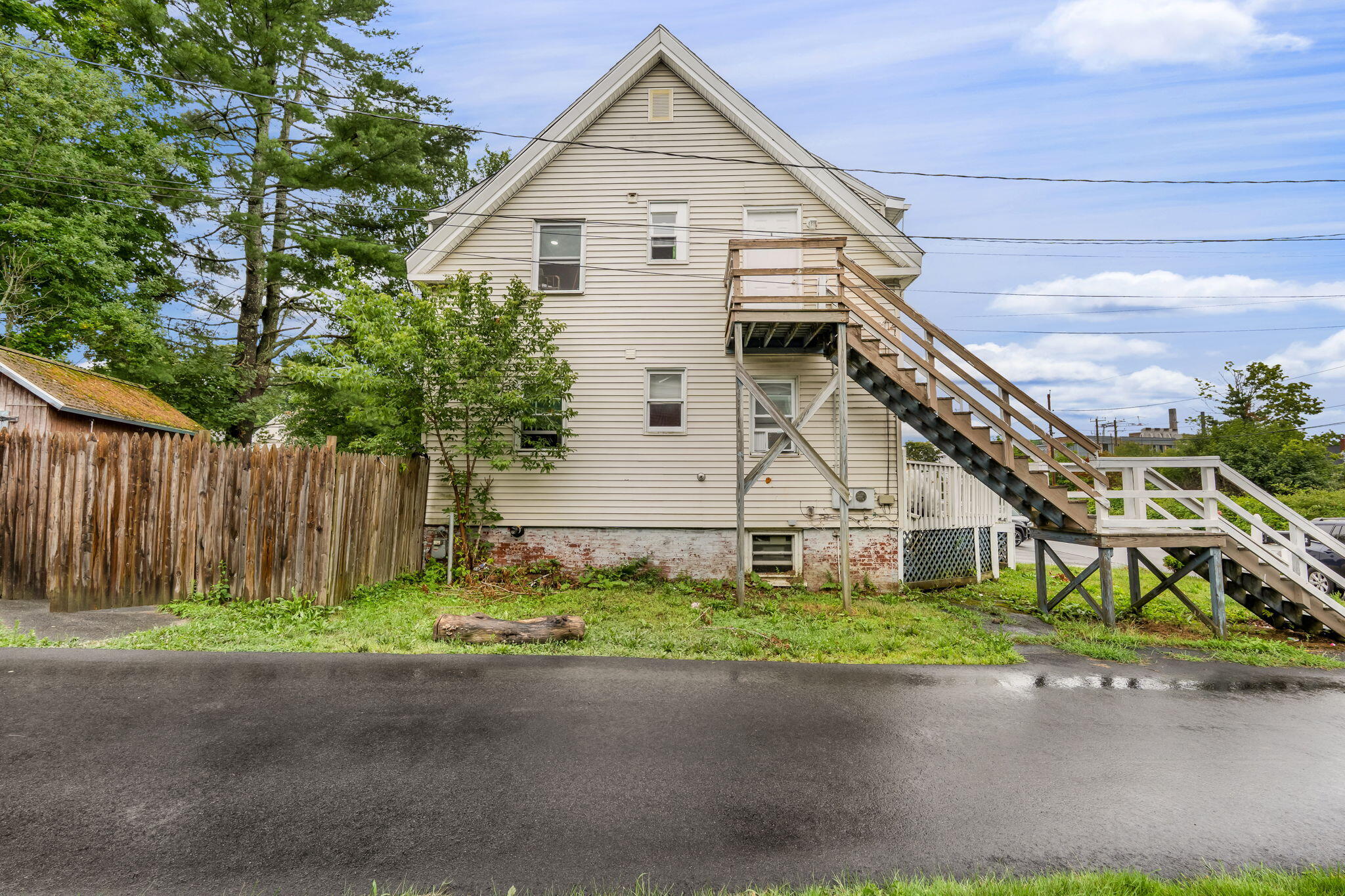 main property photo 24