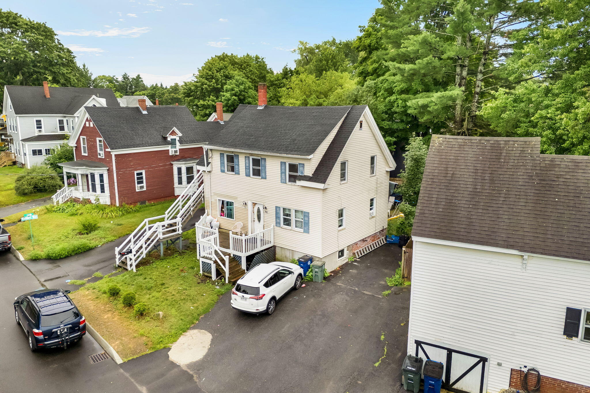 main property photo 33