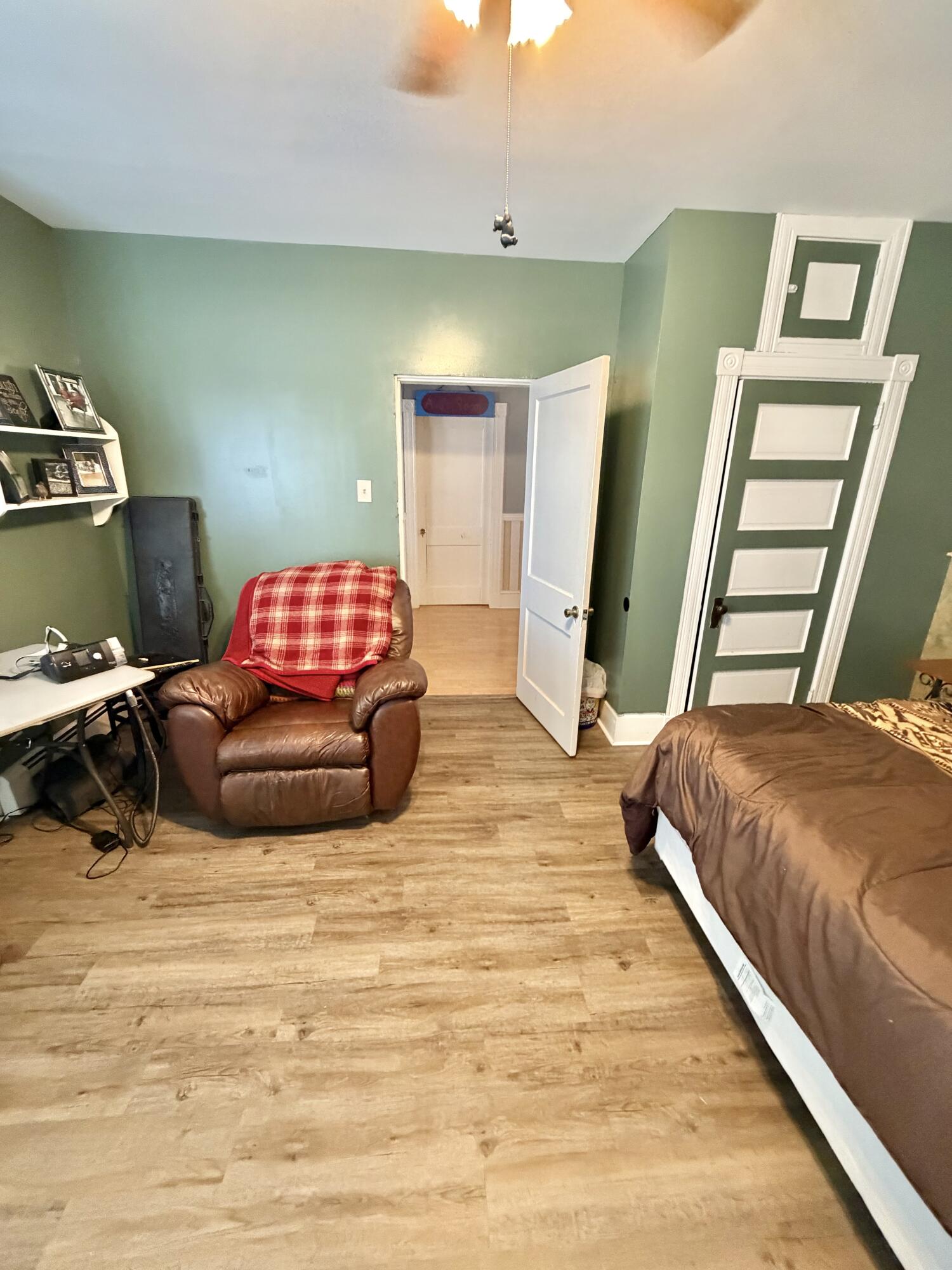 main property photo 90