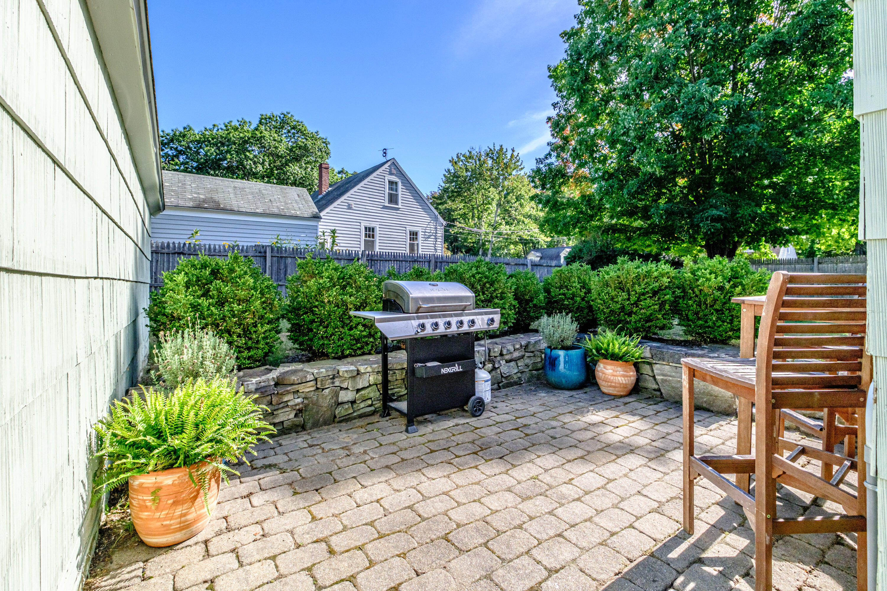 main property photo 4
