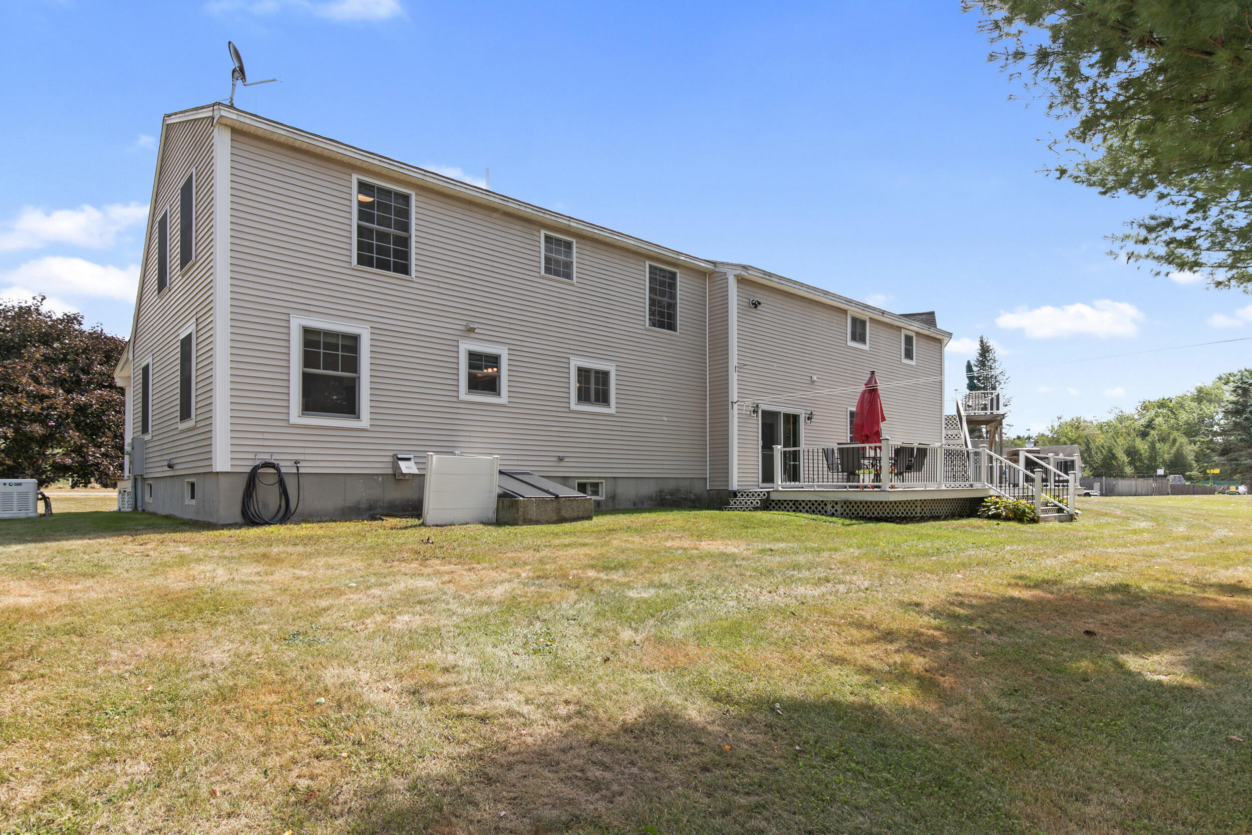 main property photo 50