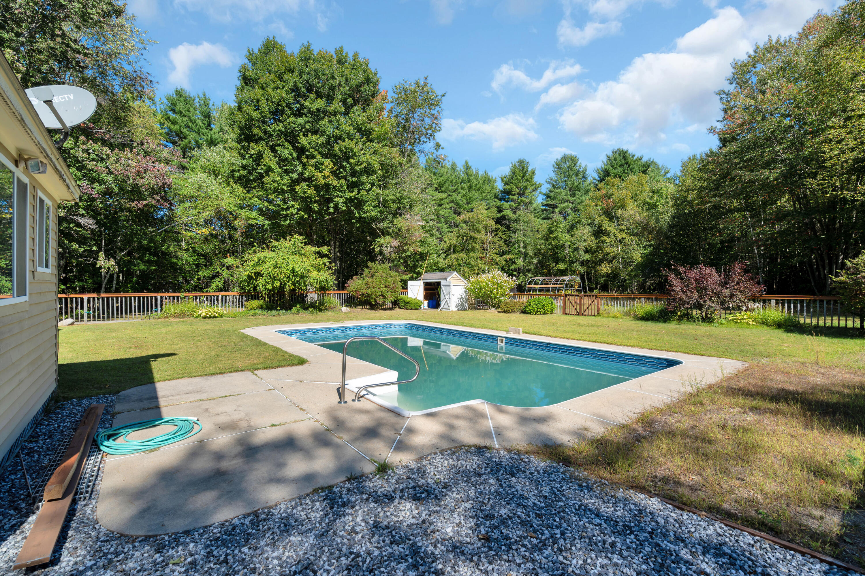 main property photo 59