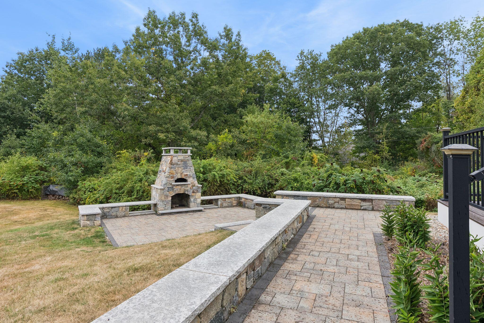 main property photo 32