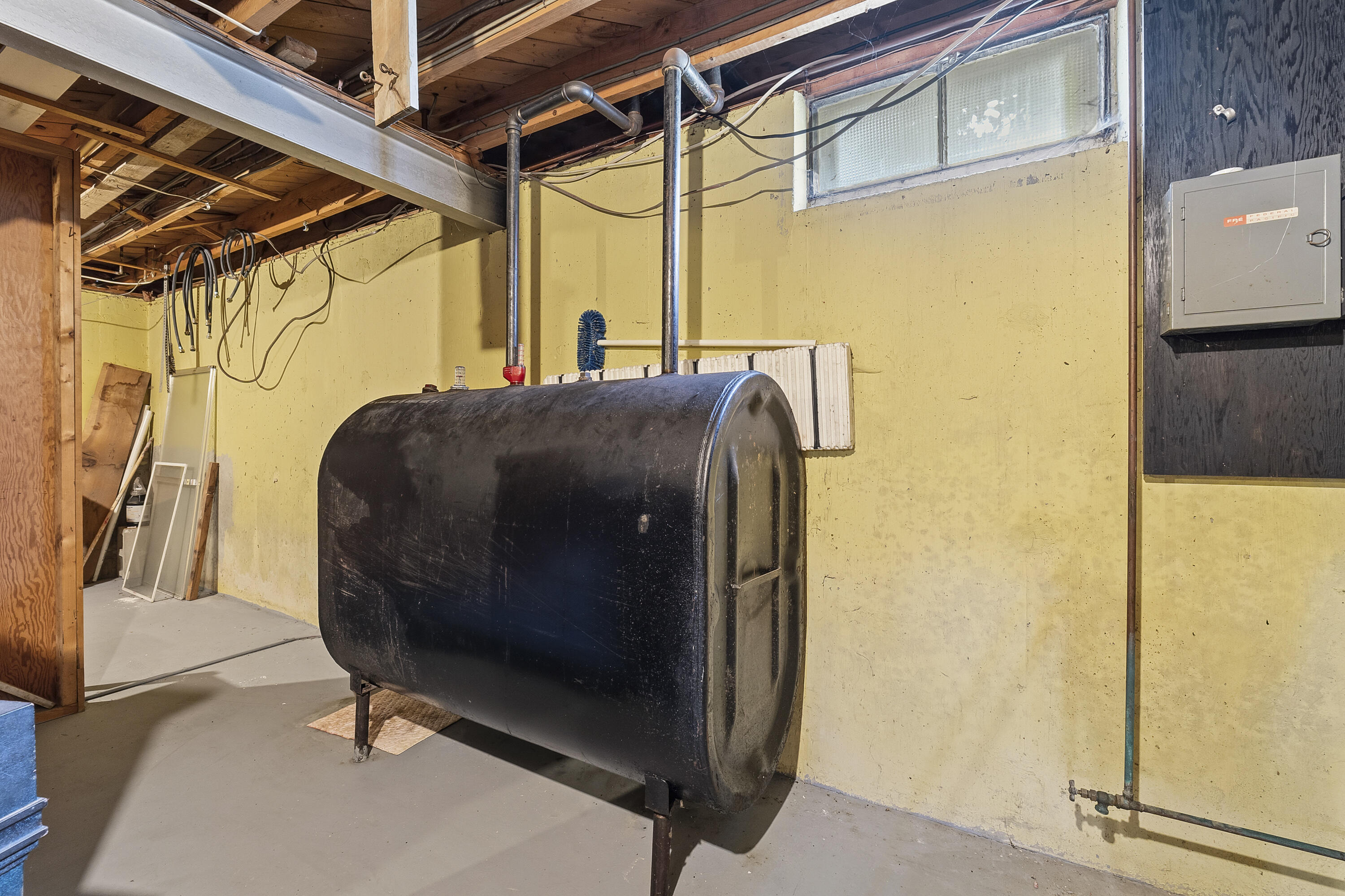 main property photo 50