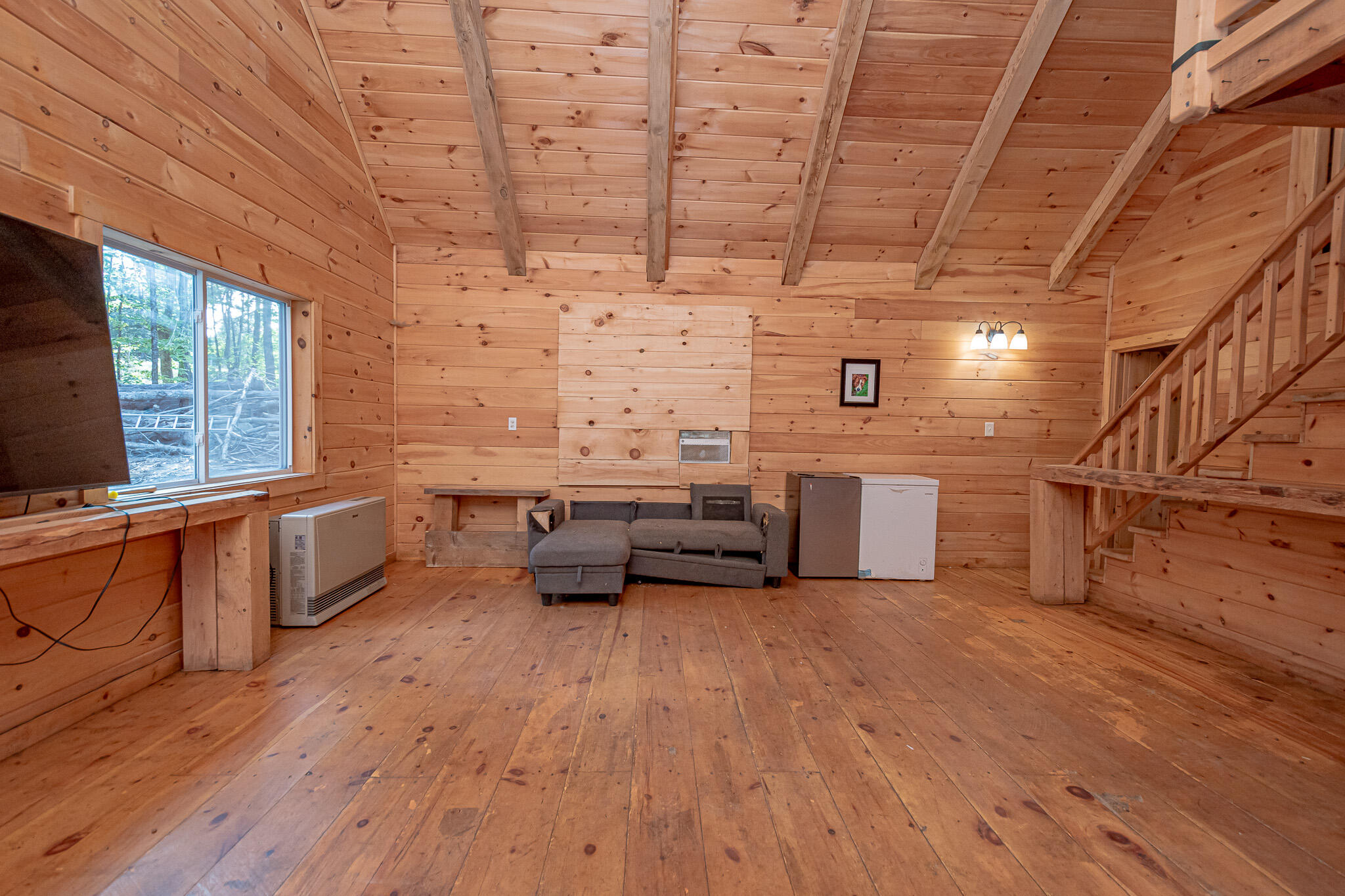 main property photo 98