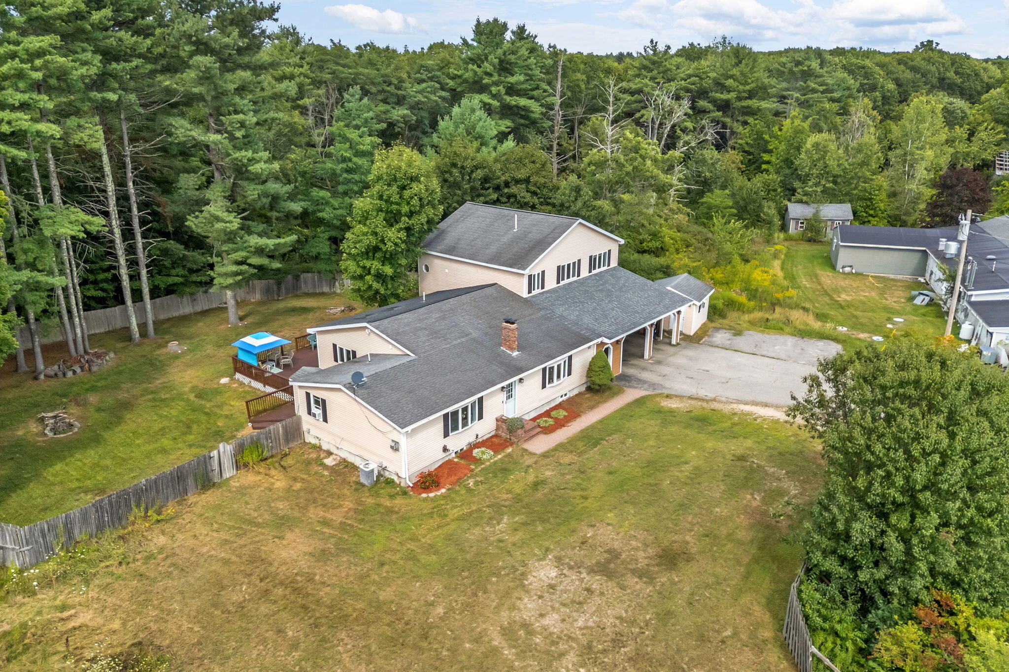 main property photo 10