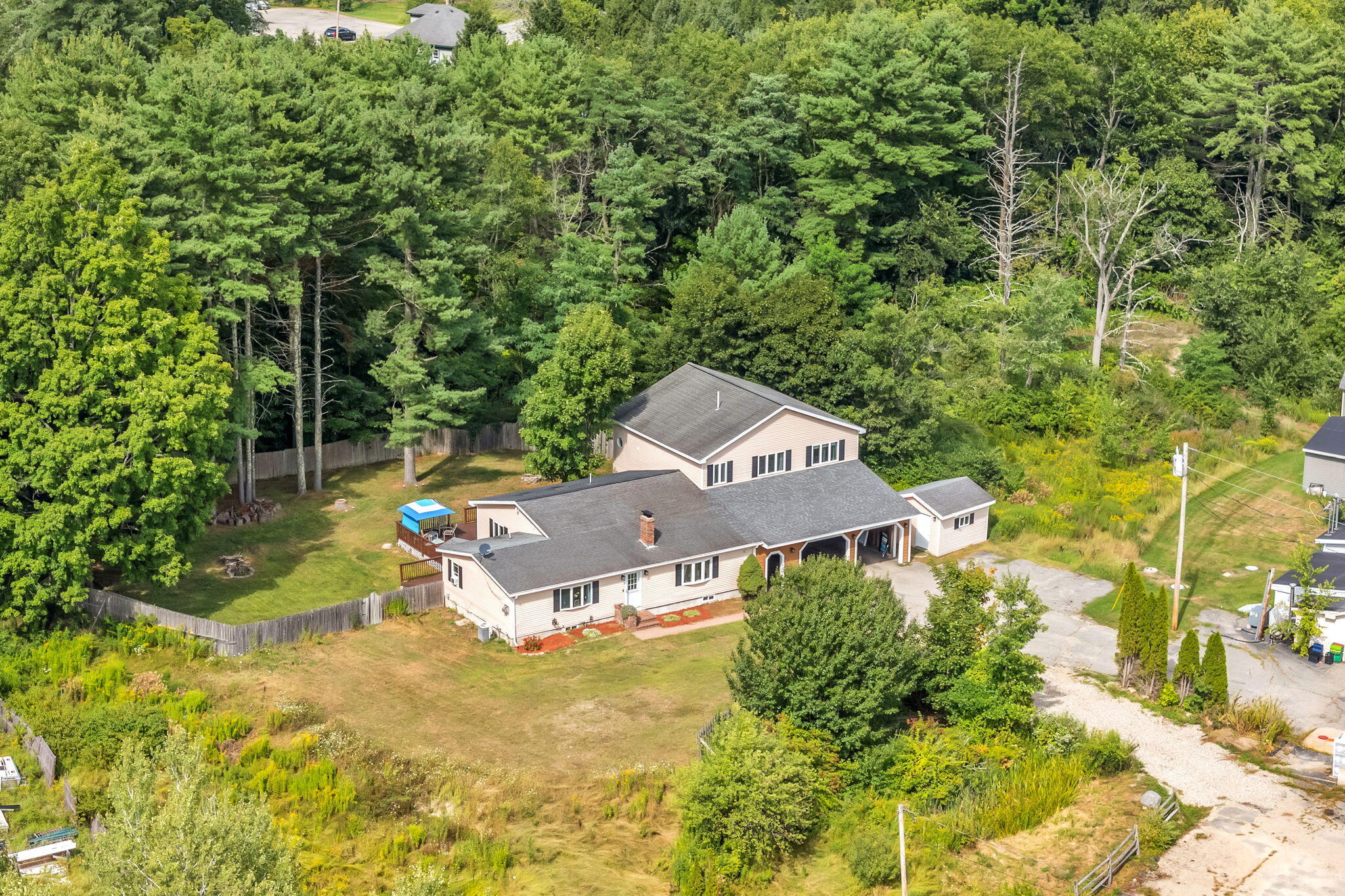 main property photo 13