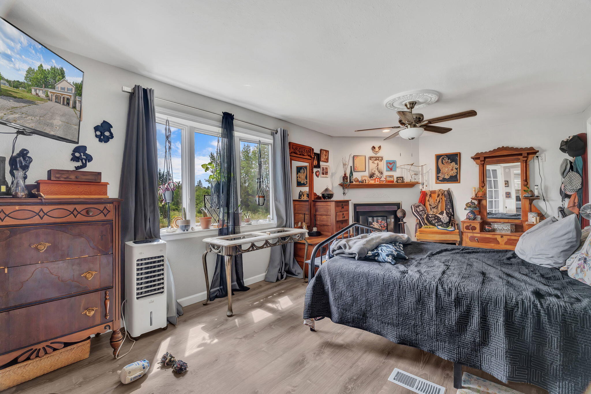 main property photo 43