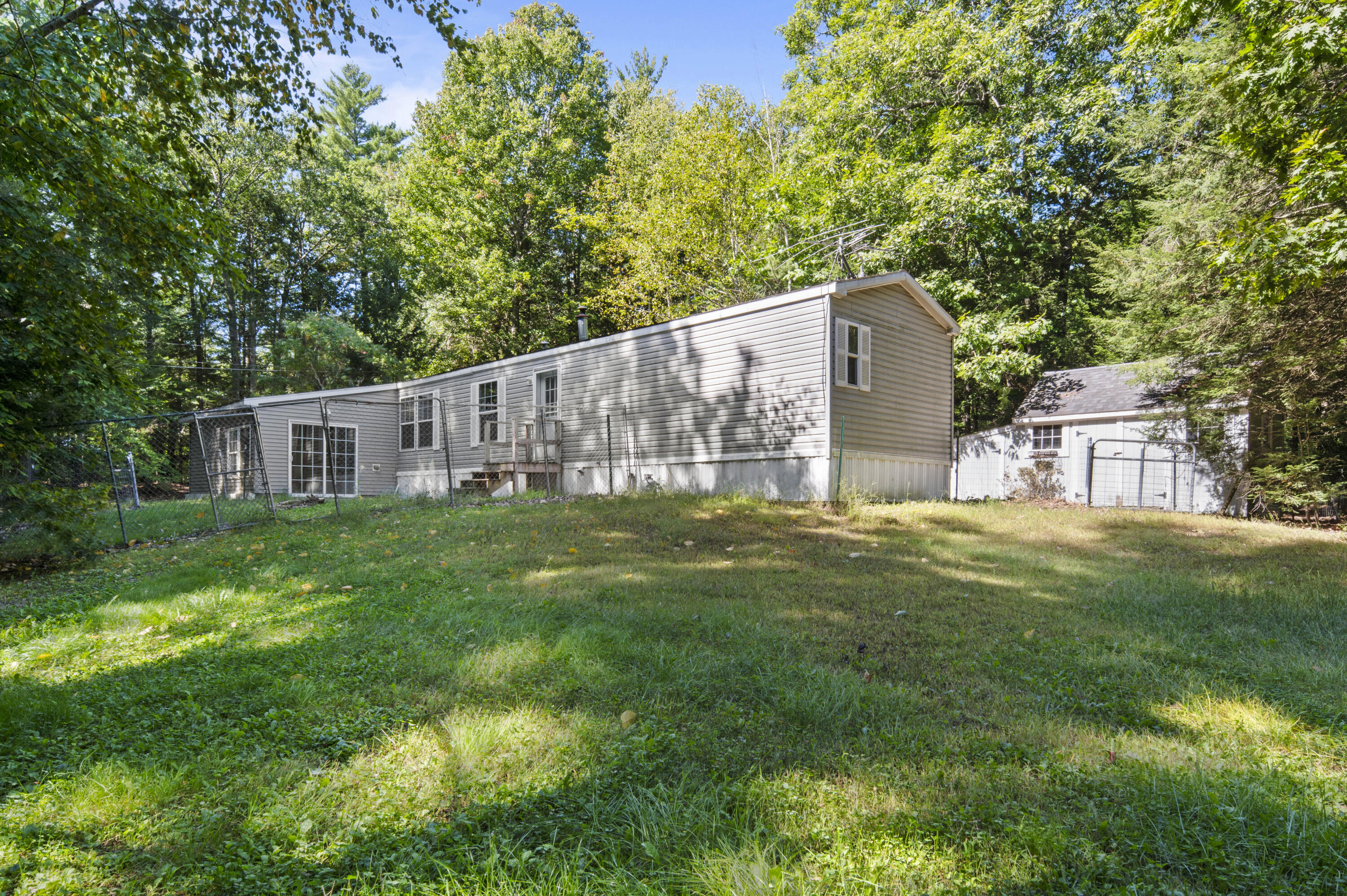 main property photo 19