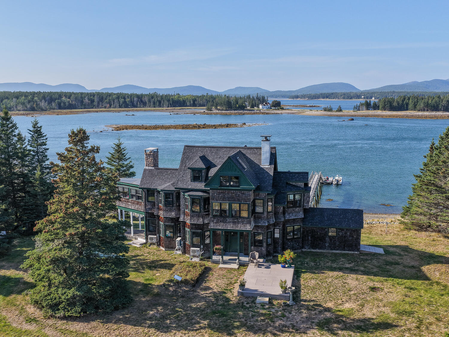 main property photo 7