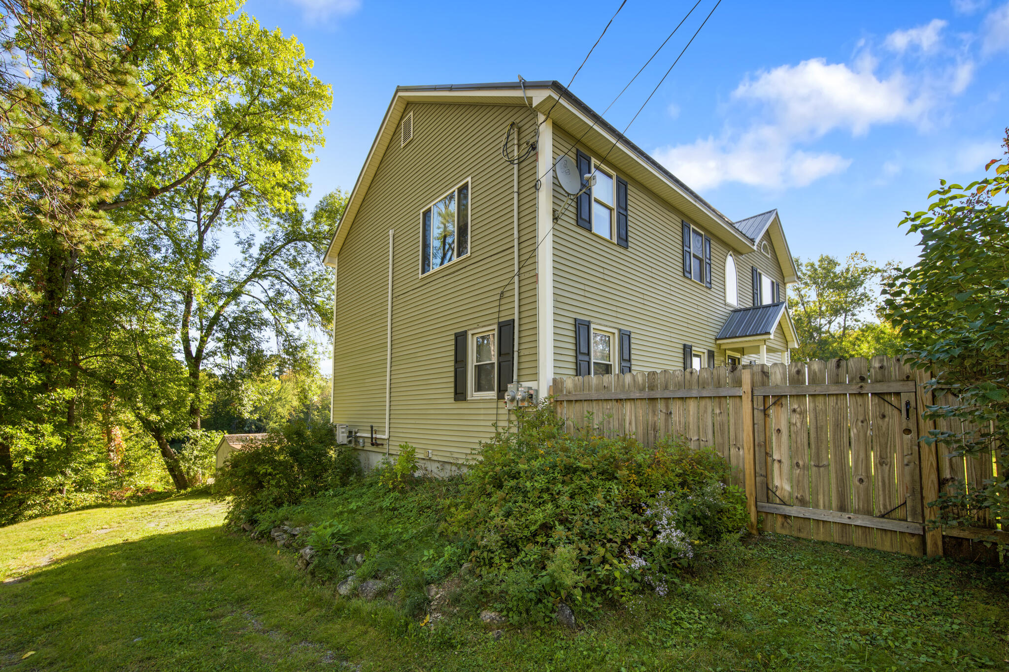 main property photo 64