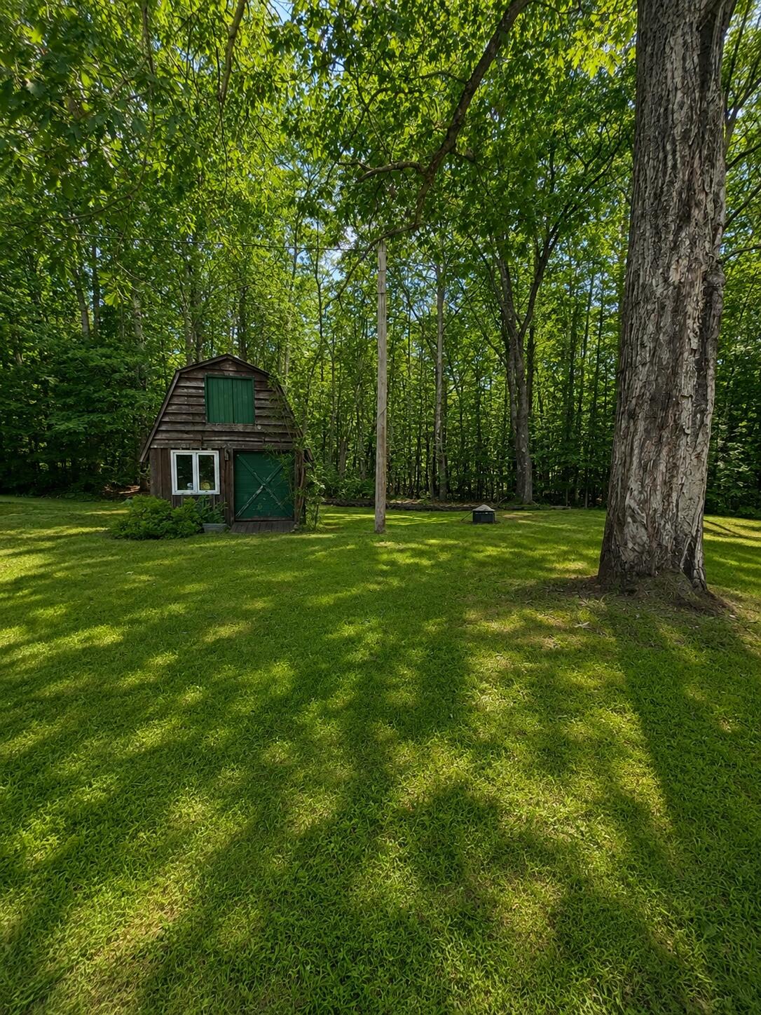 main property photo 30
