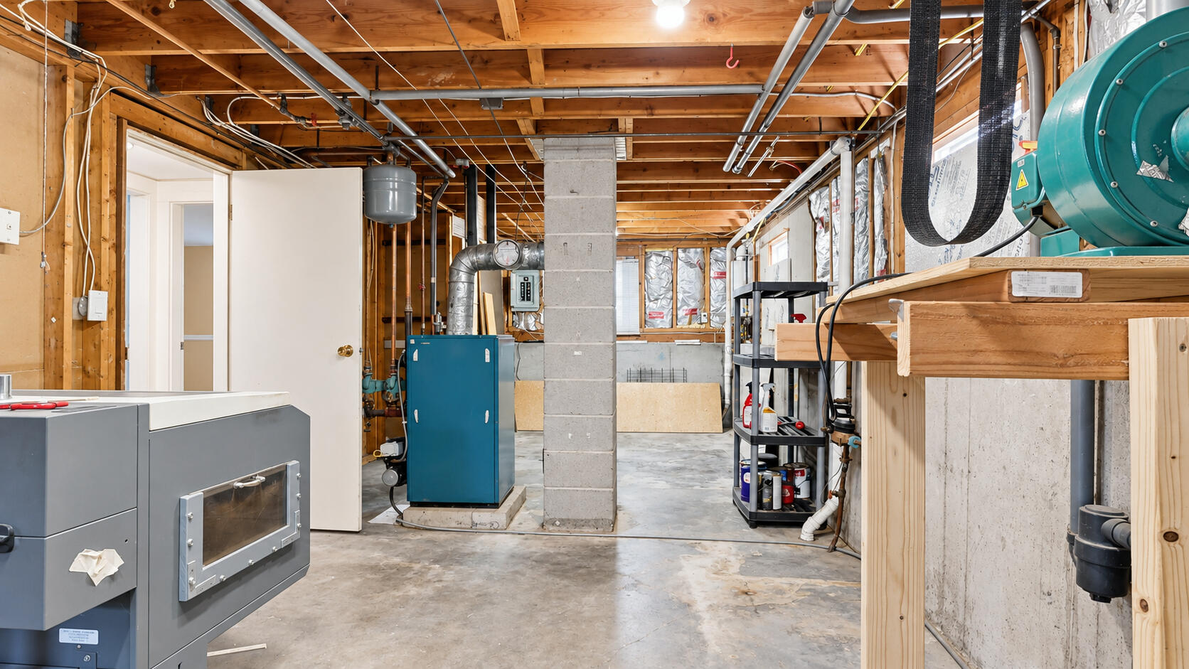 main property photo 31