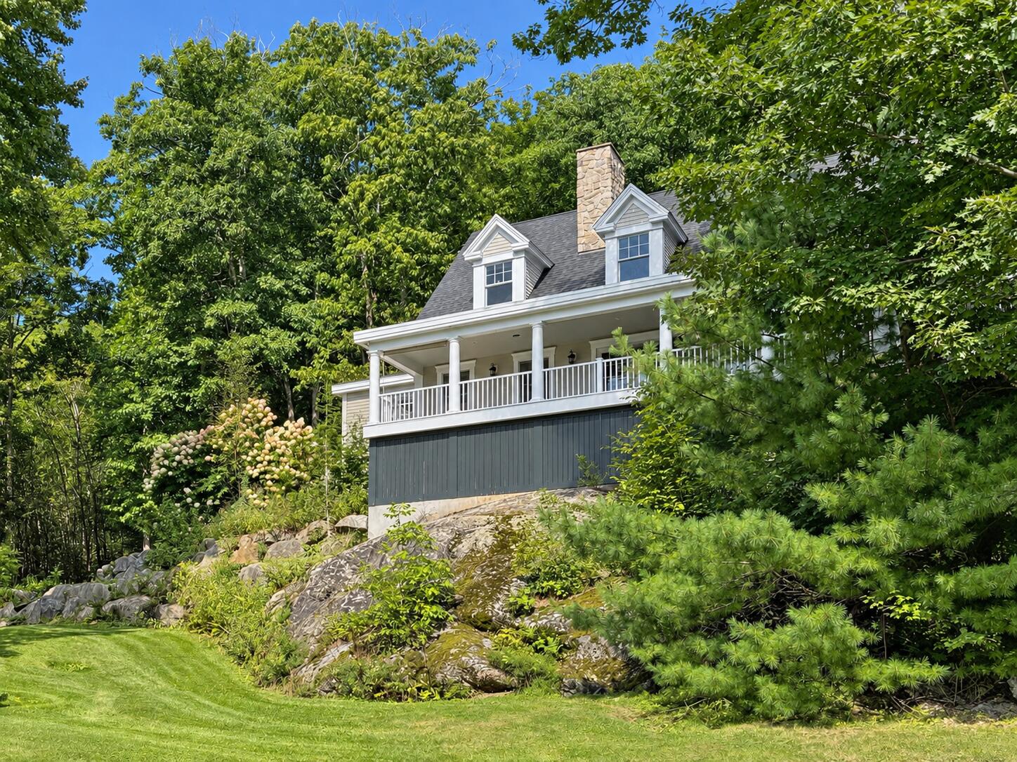 main property photo 2