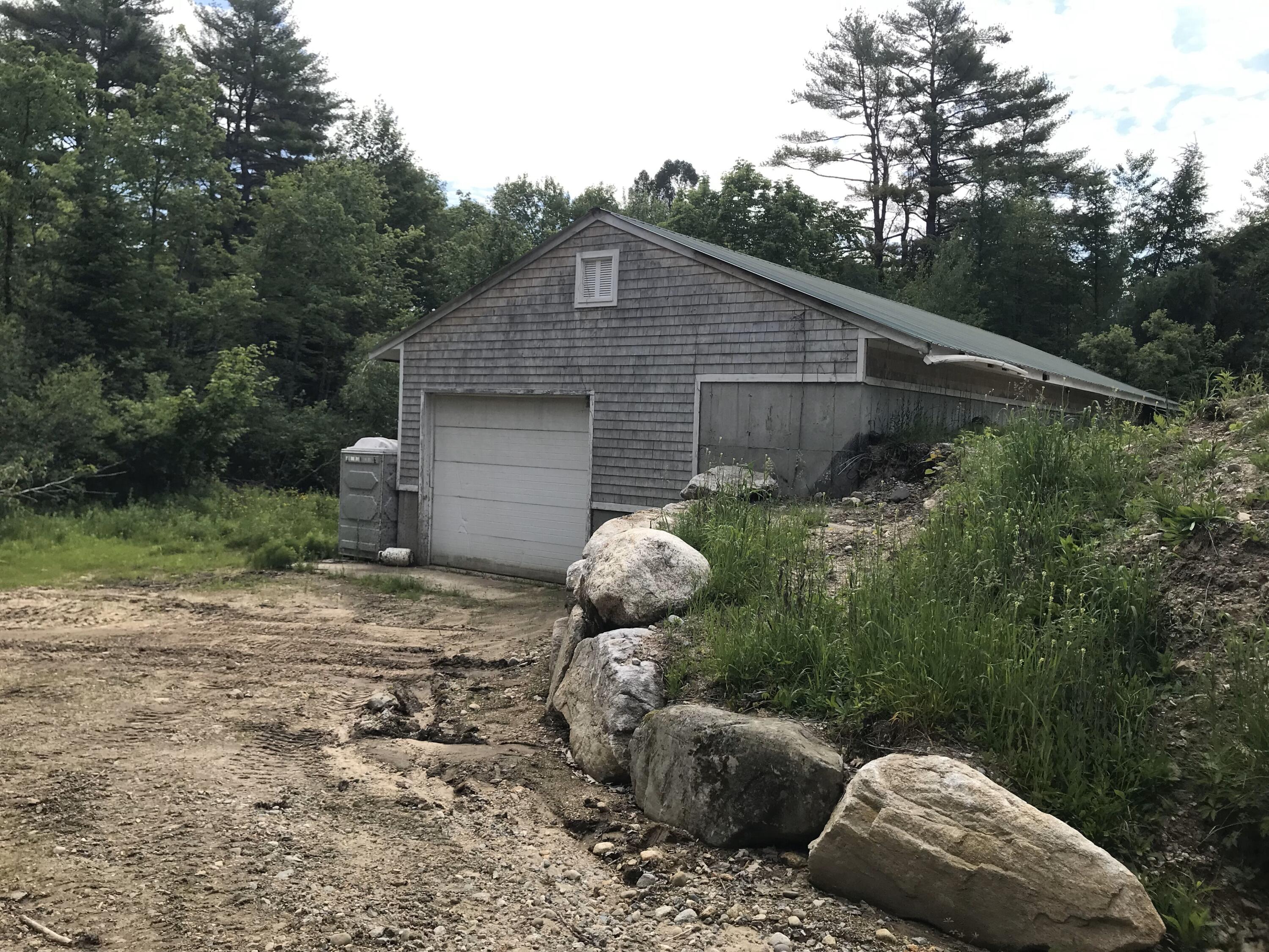 main property photo 6