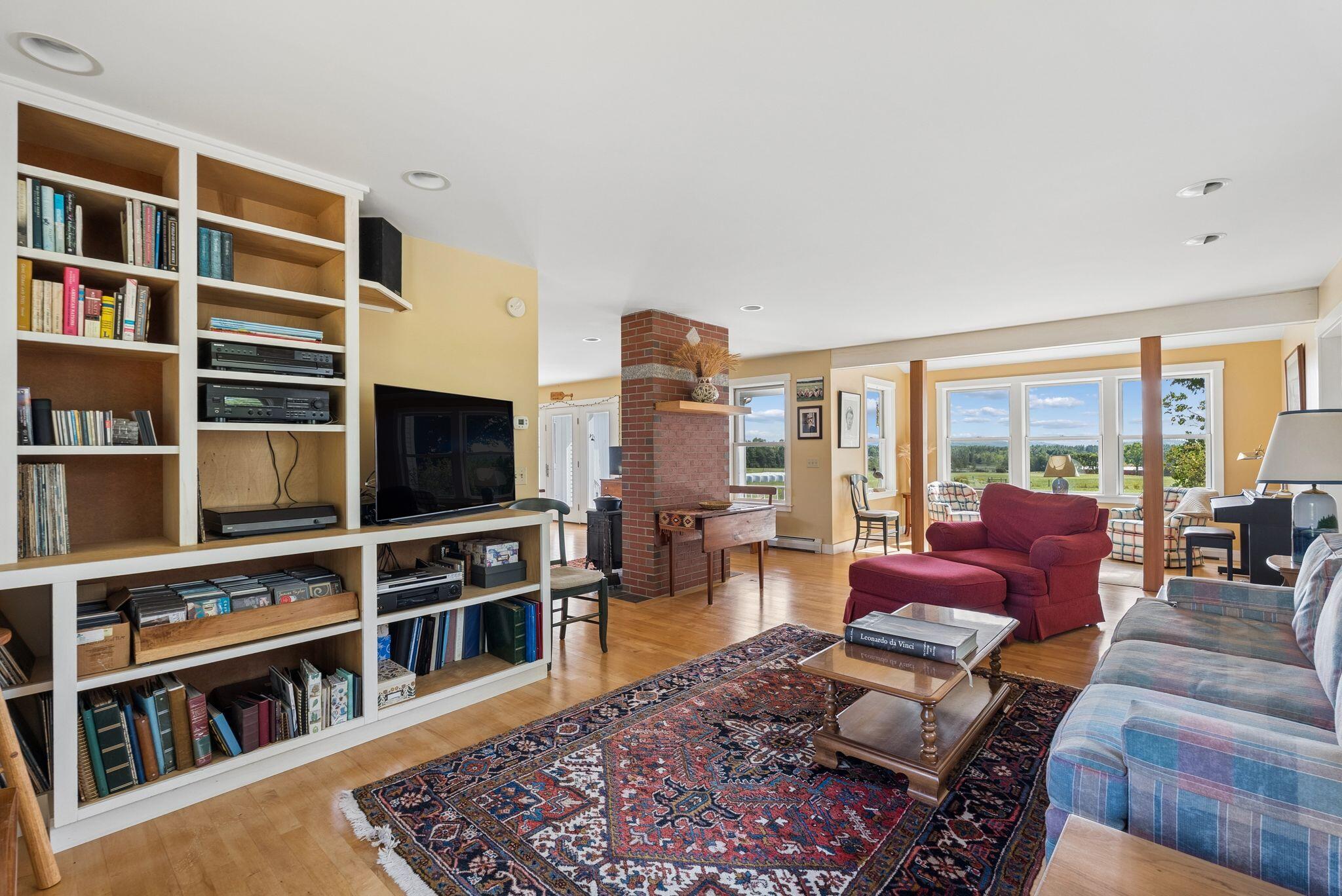 main property photo 24