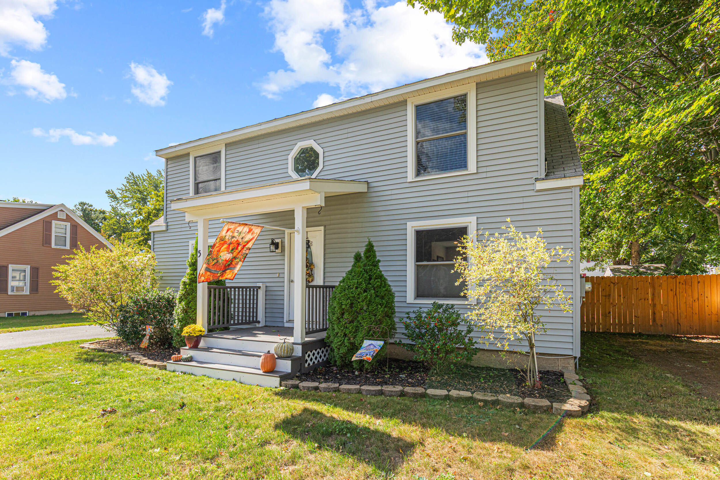main property photo 33