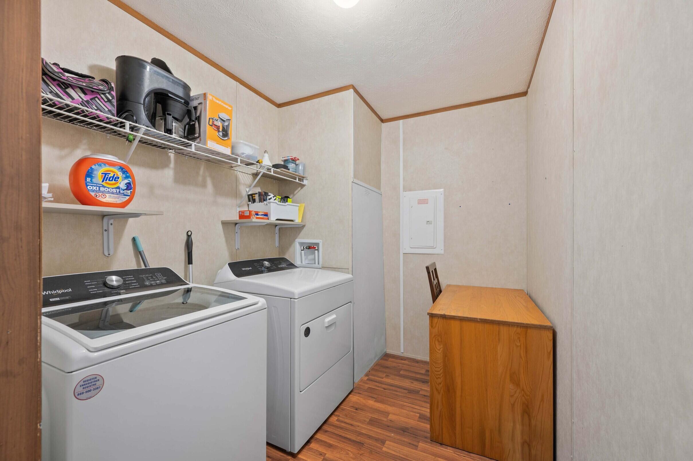 main property photo 23