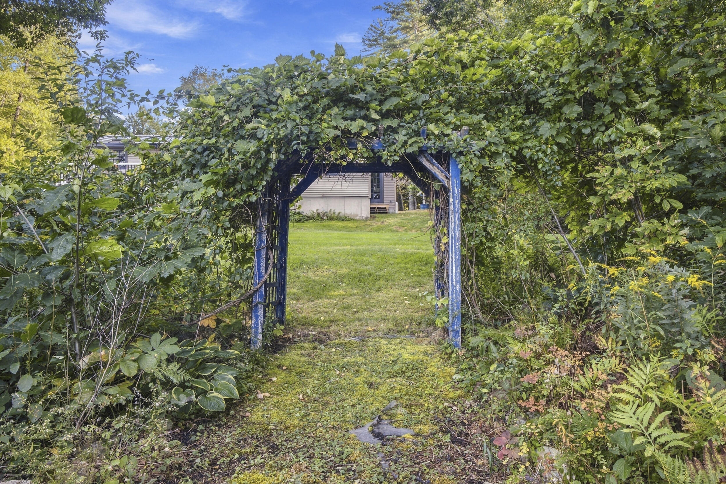main property photo 11