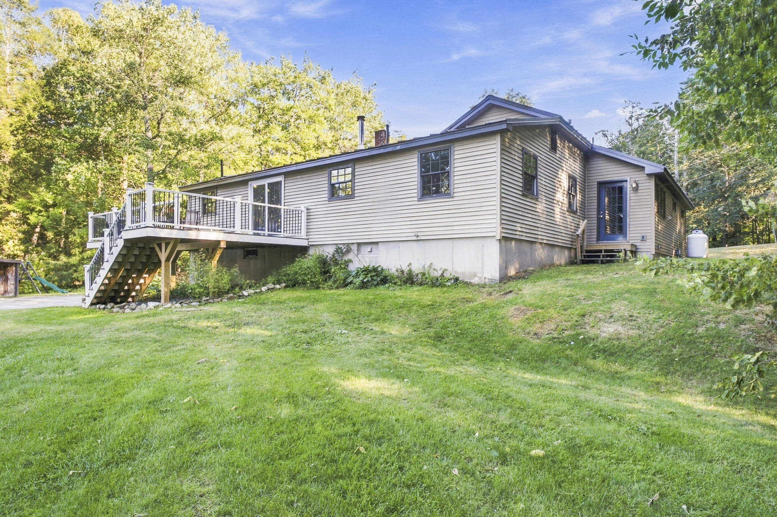 main property photo 67