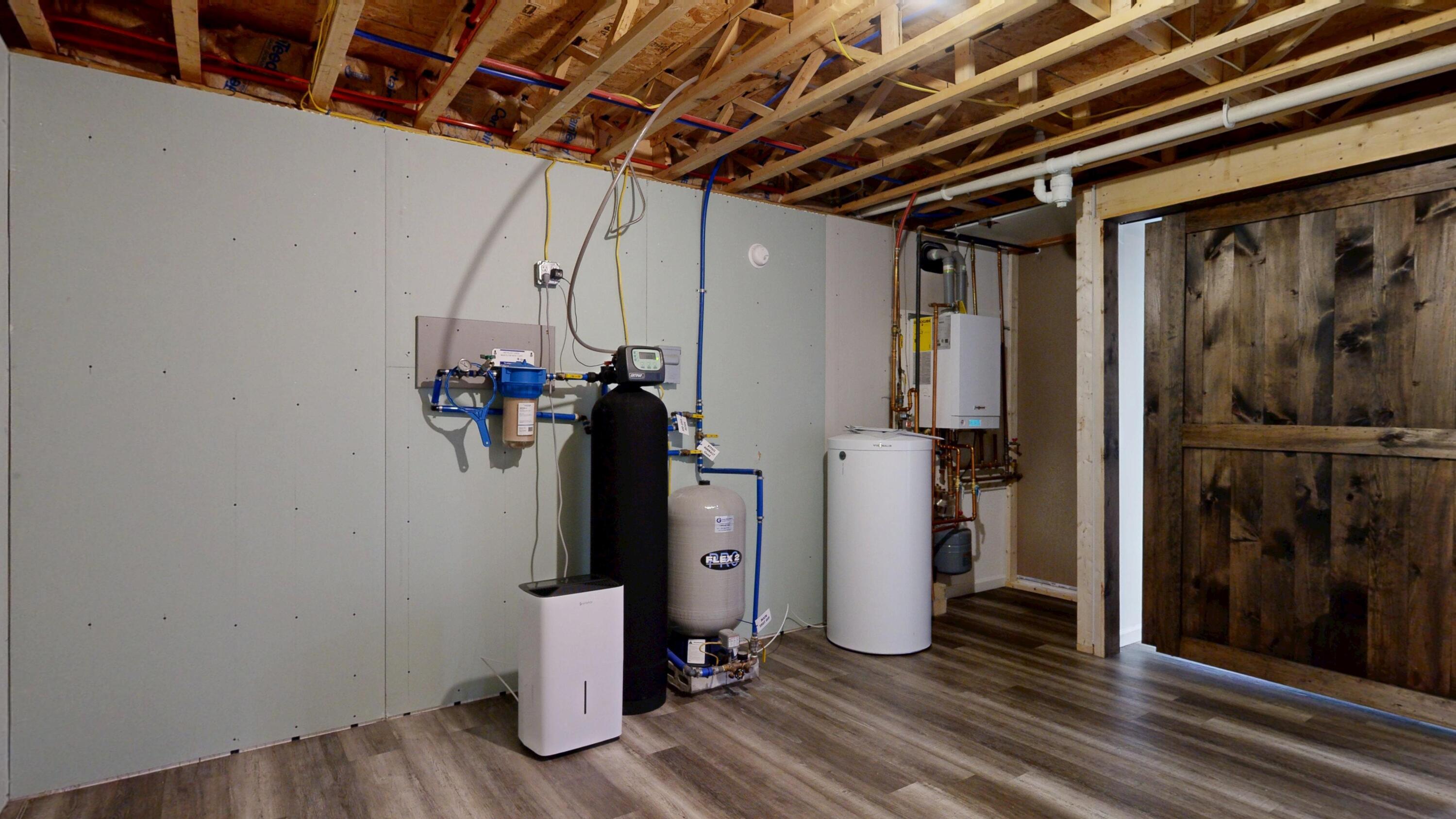 main property photo 73