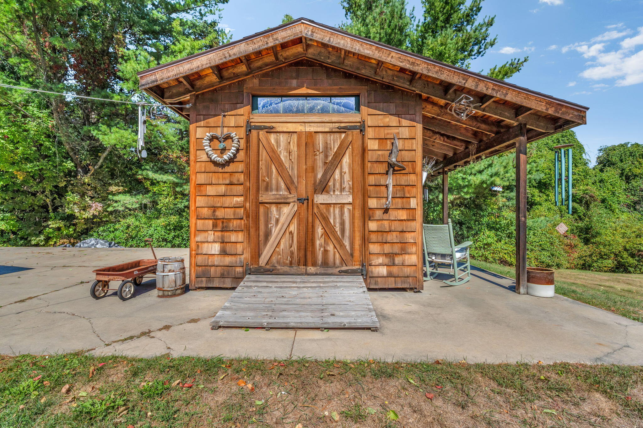 main property photo 29