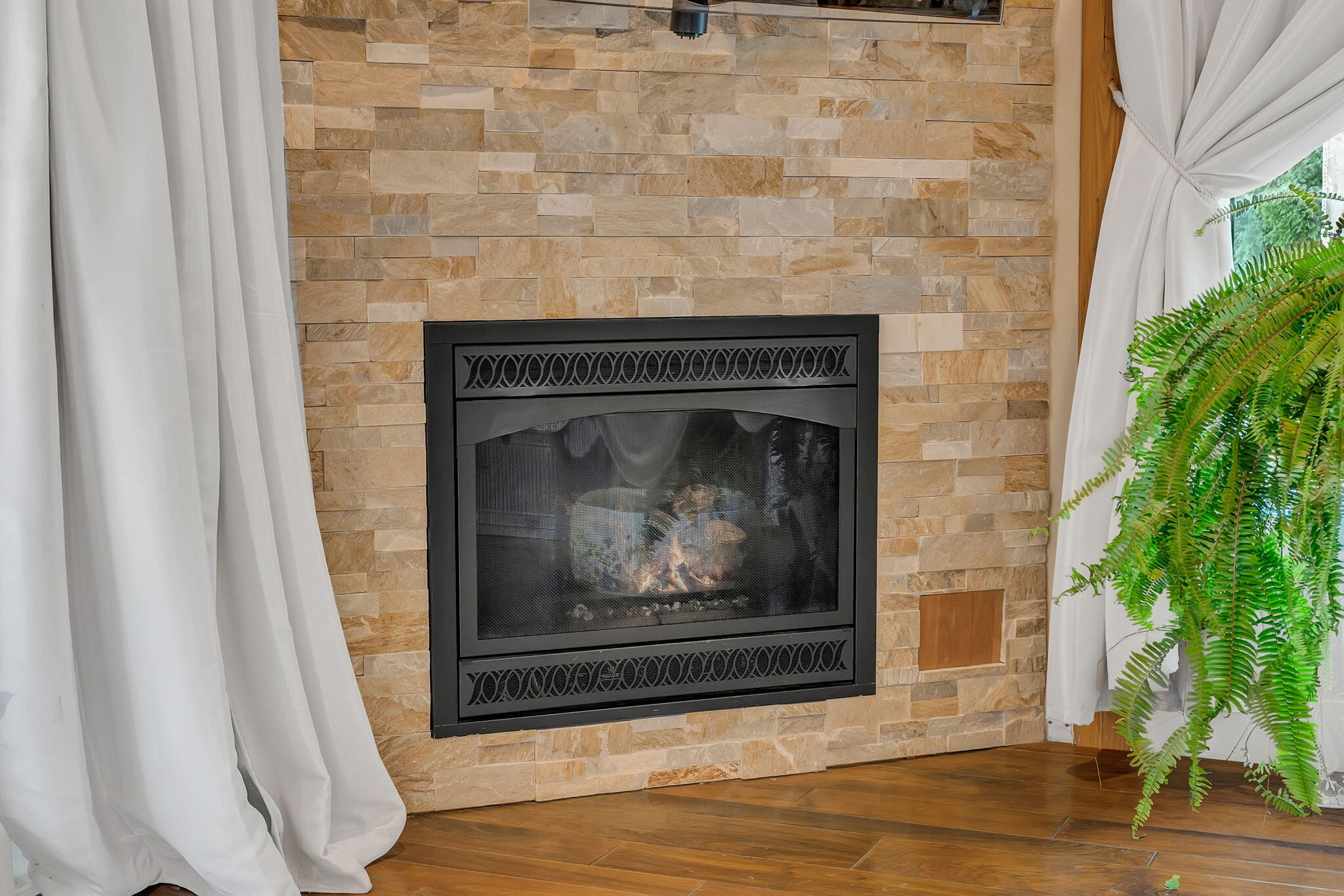 main property photo 73