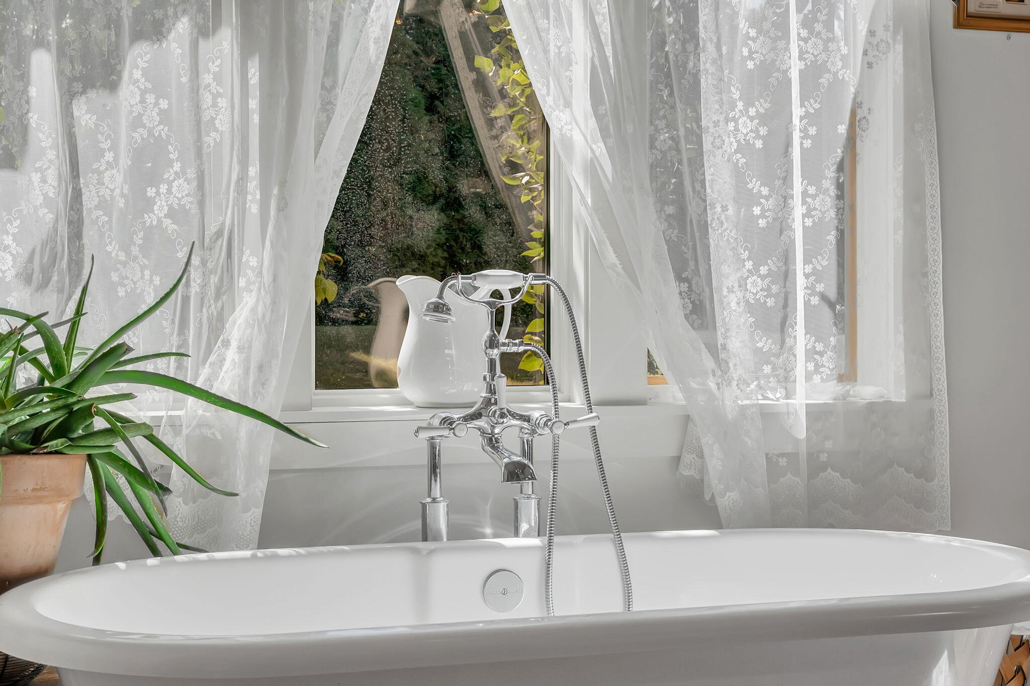 main property photo 80