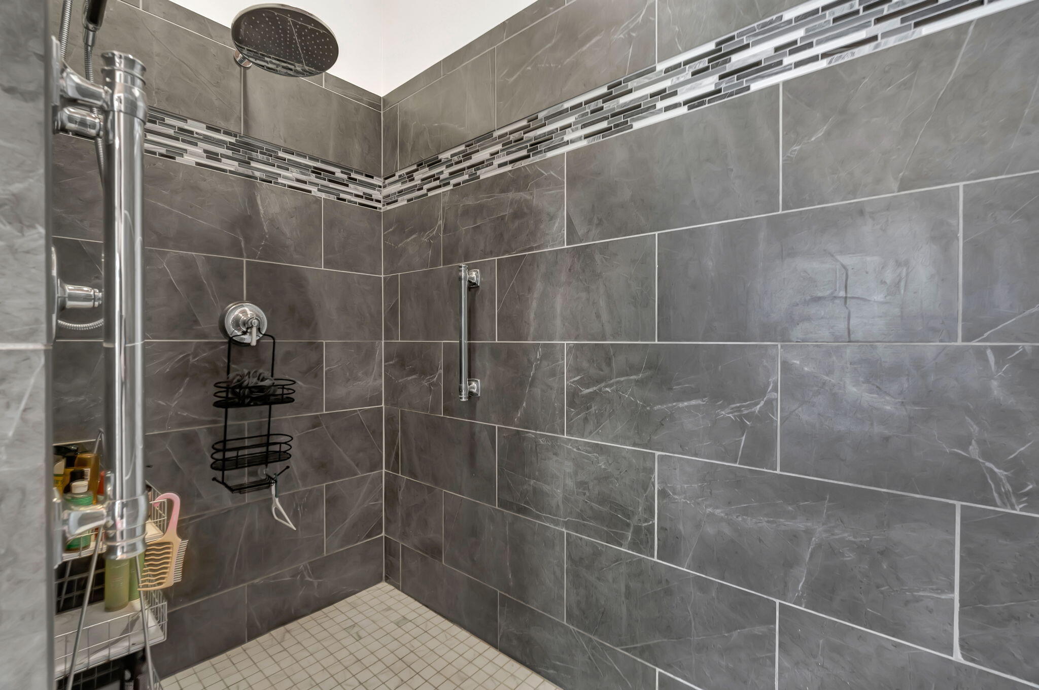 main property photo 83