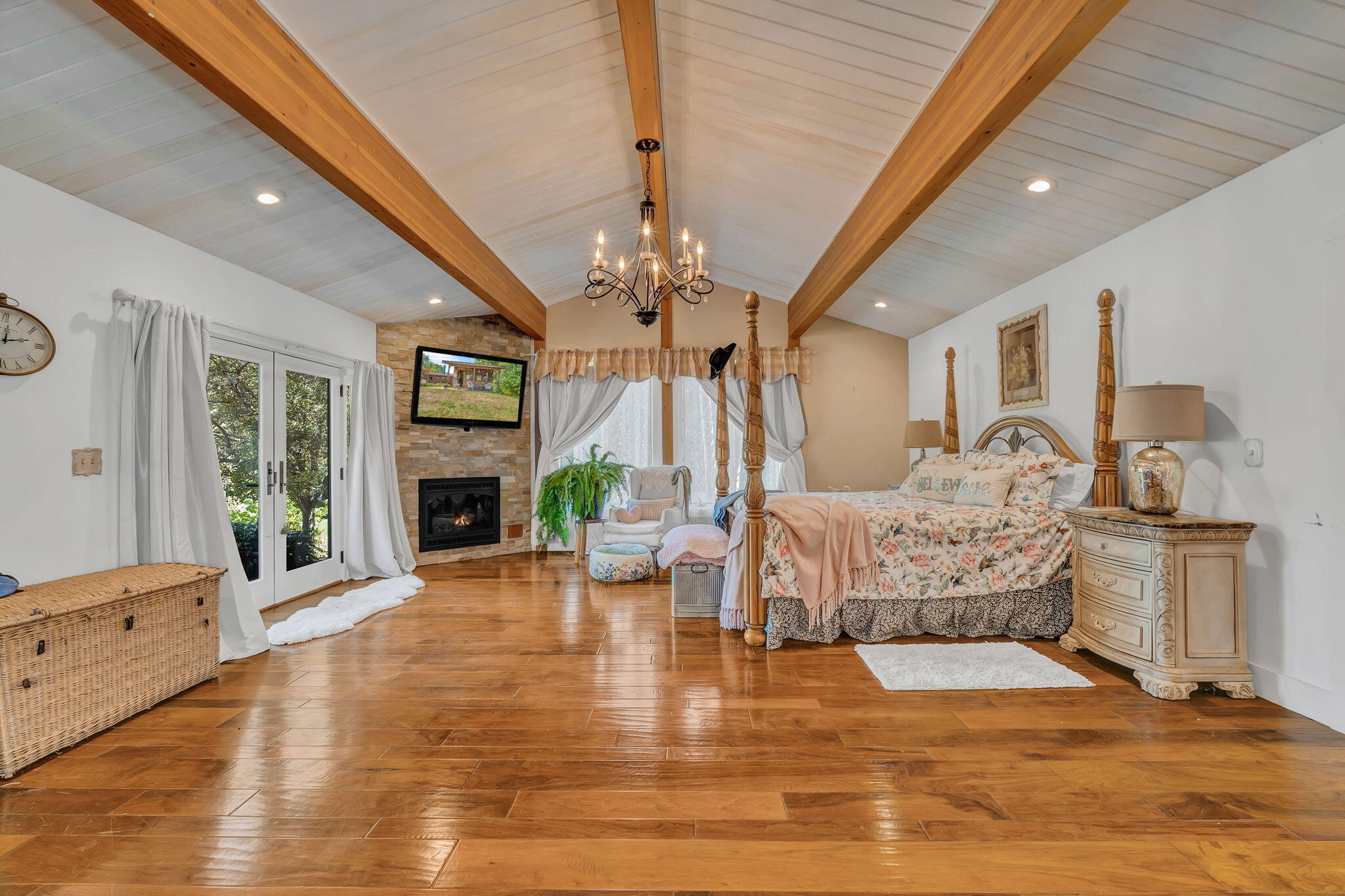 main property photo 84