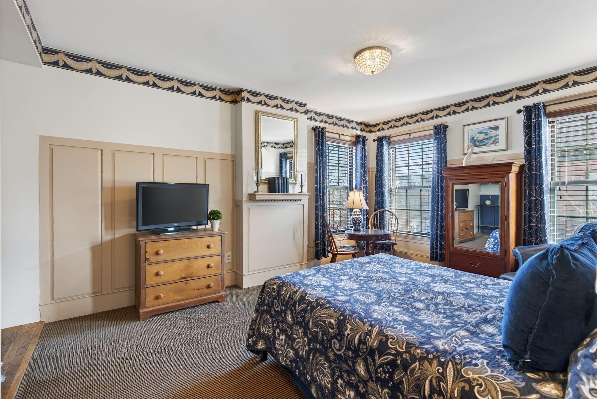main property photo 50