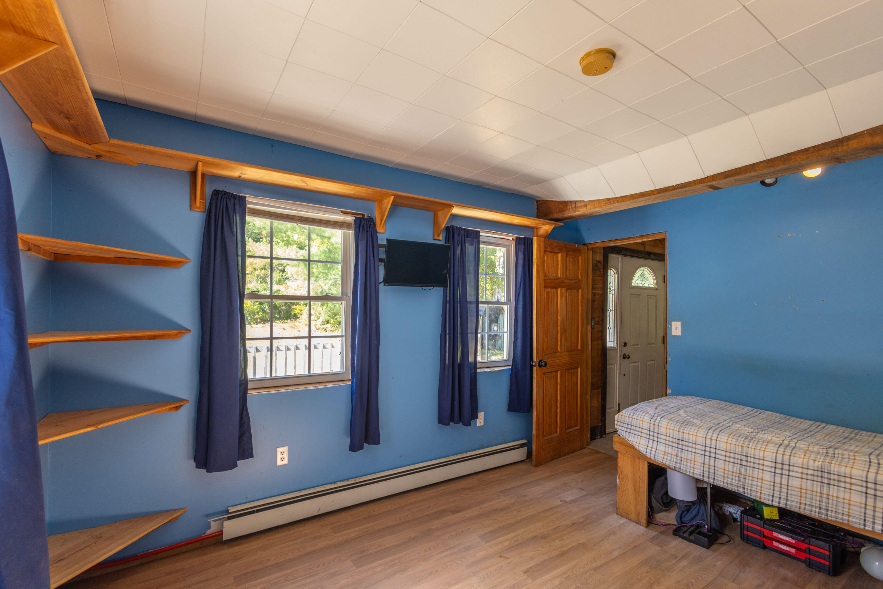 main property photo 25