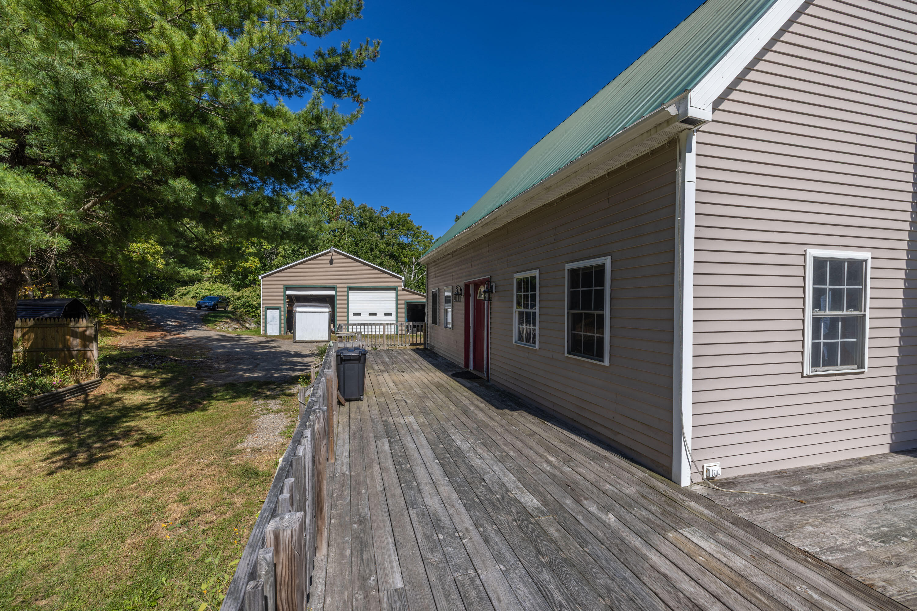 main property photo 6