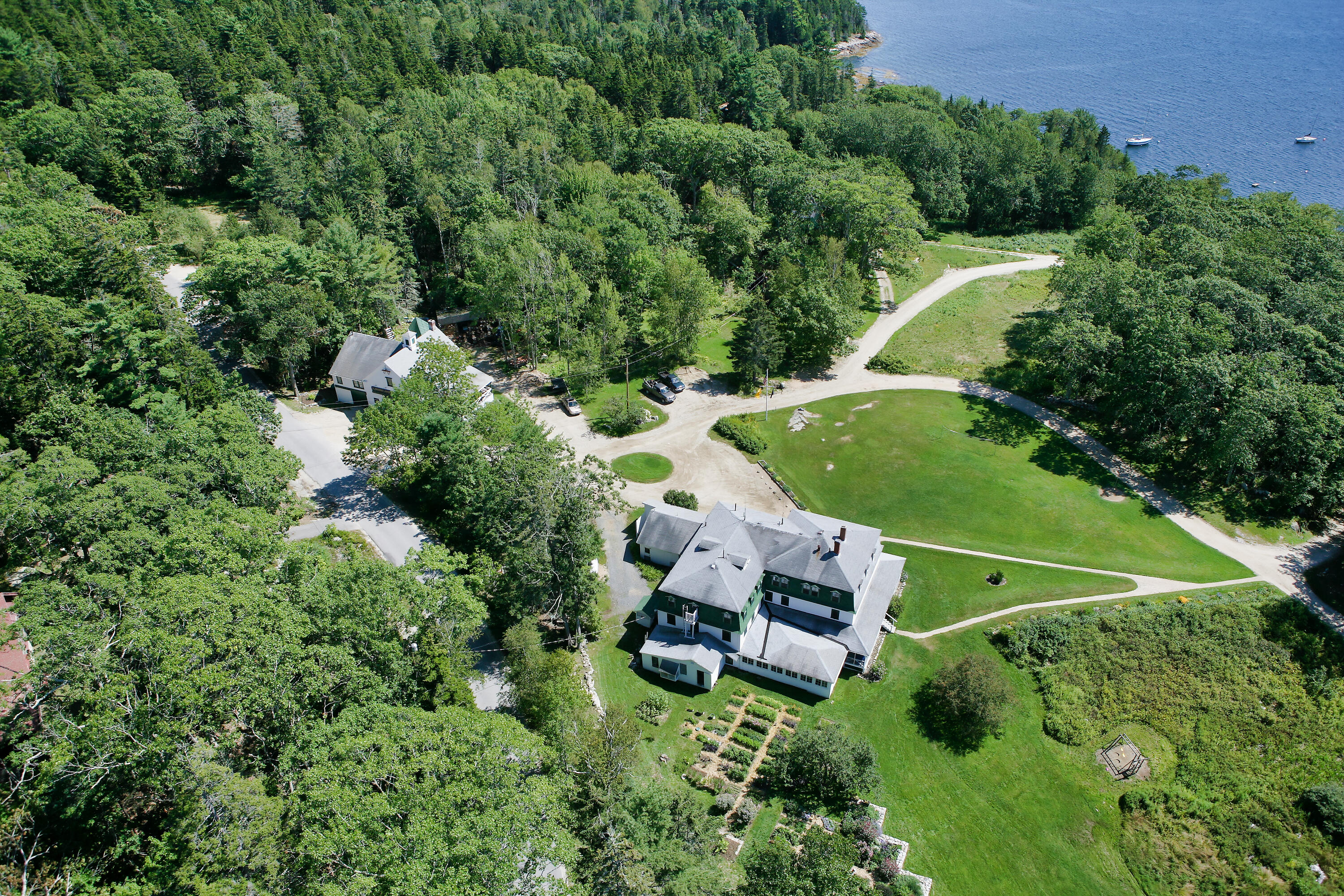 main property photo 43